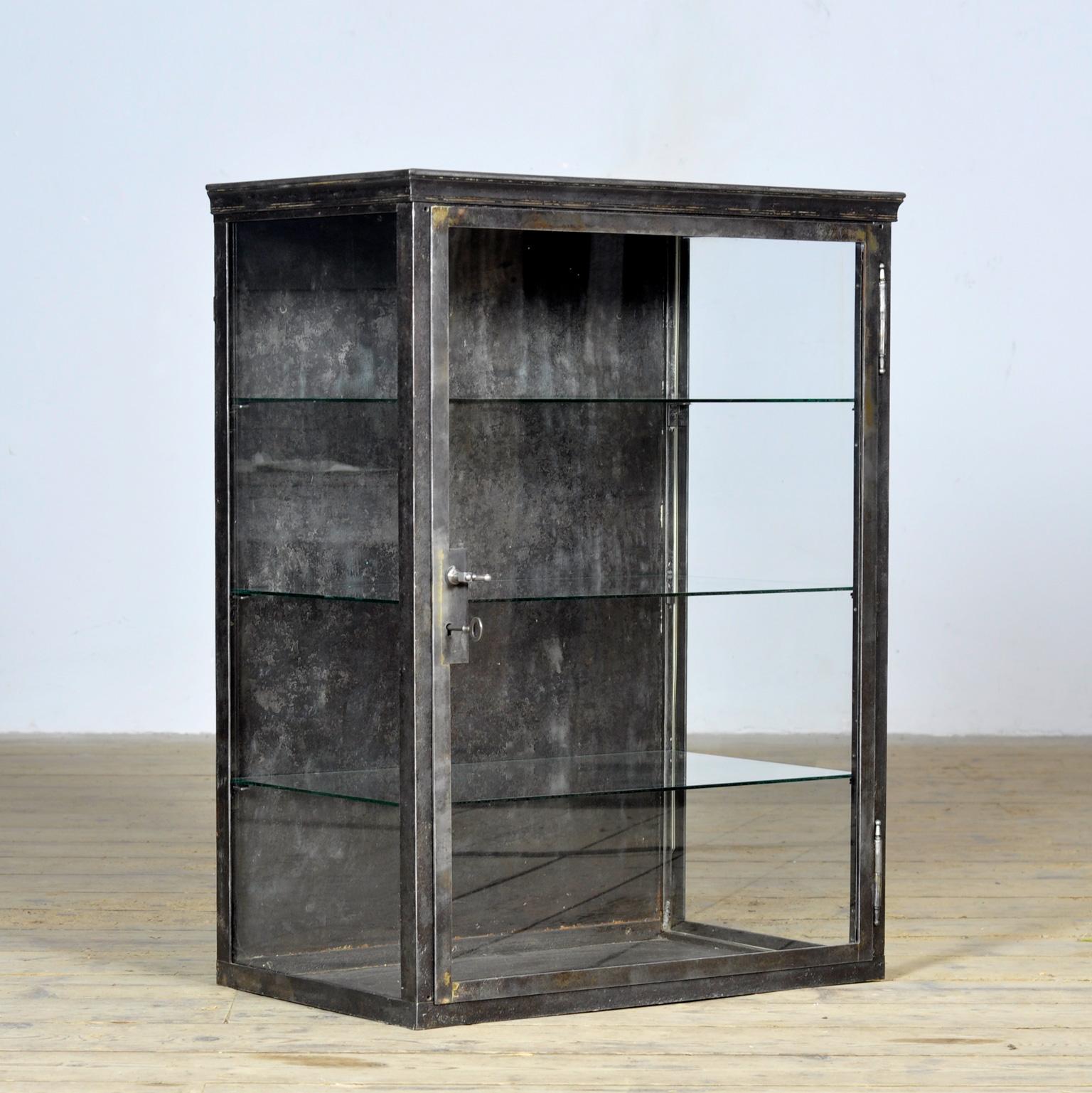 Iron display cabinet, circa 1920 For Sale 1