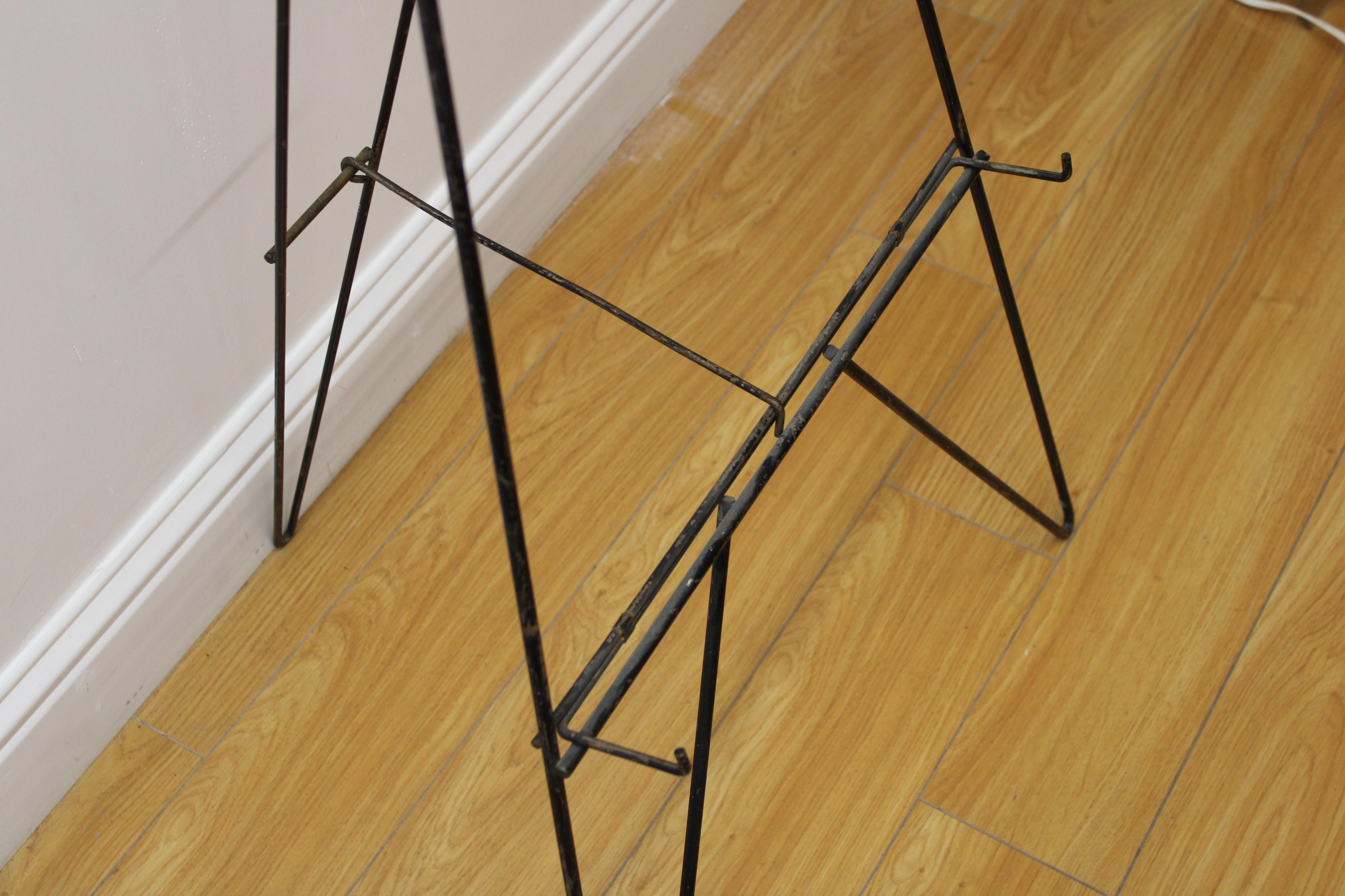 C. Early 20th Century

Sturdy Strong Iron Easel w/ Tri Circular Top.