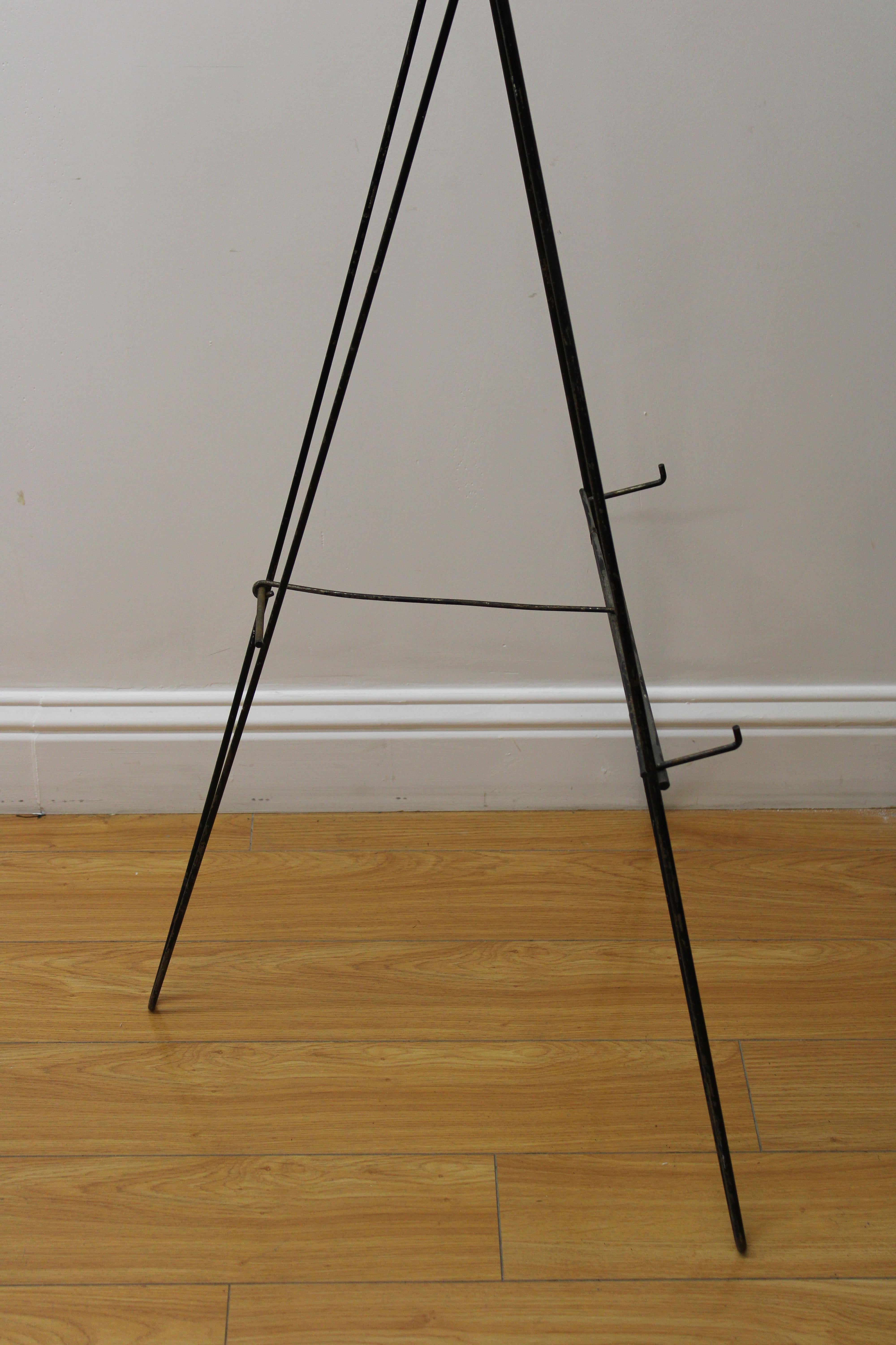 20th Century Iron easel w/ Tri Circle Top For Sale