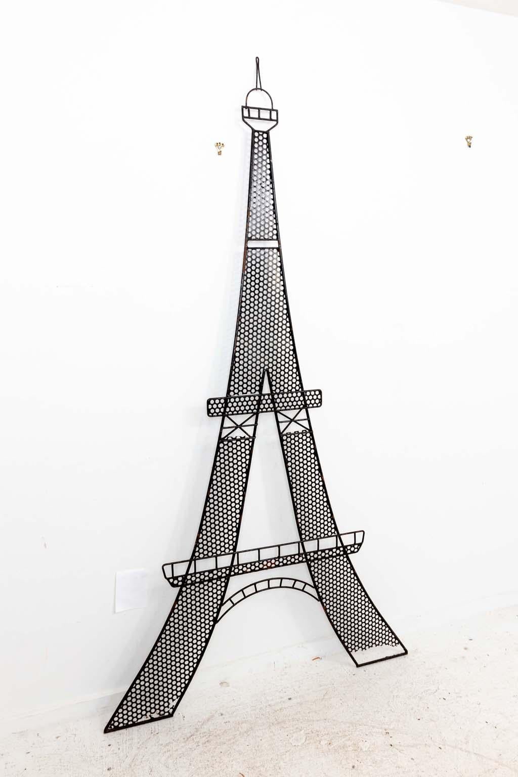Iron Eiffel Tower Garden Trellis In Good Condition For Sale In New York, NY