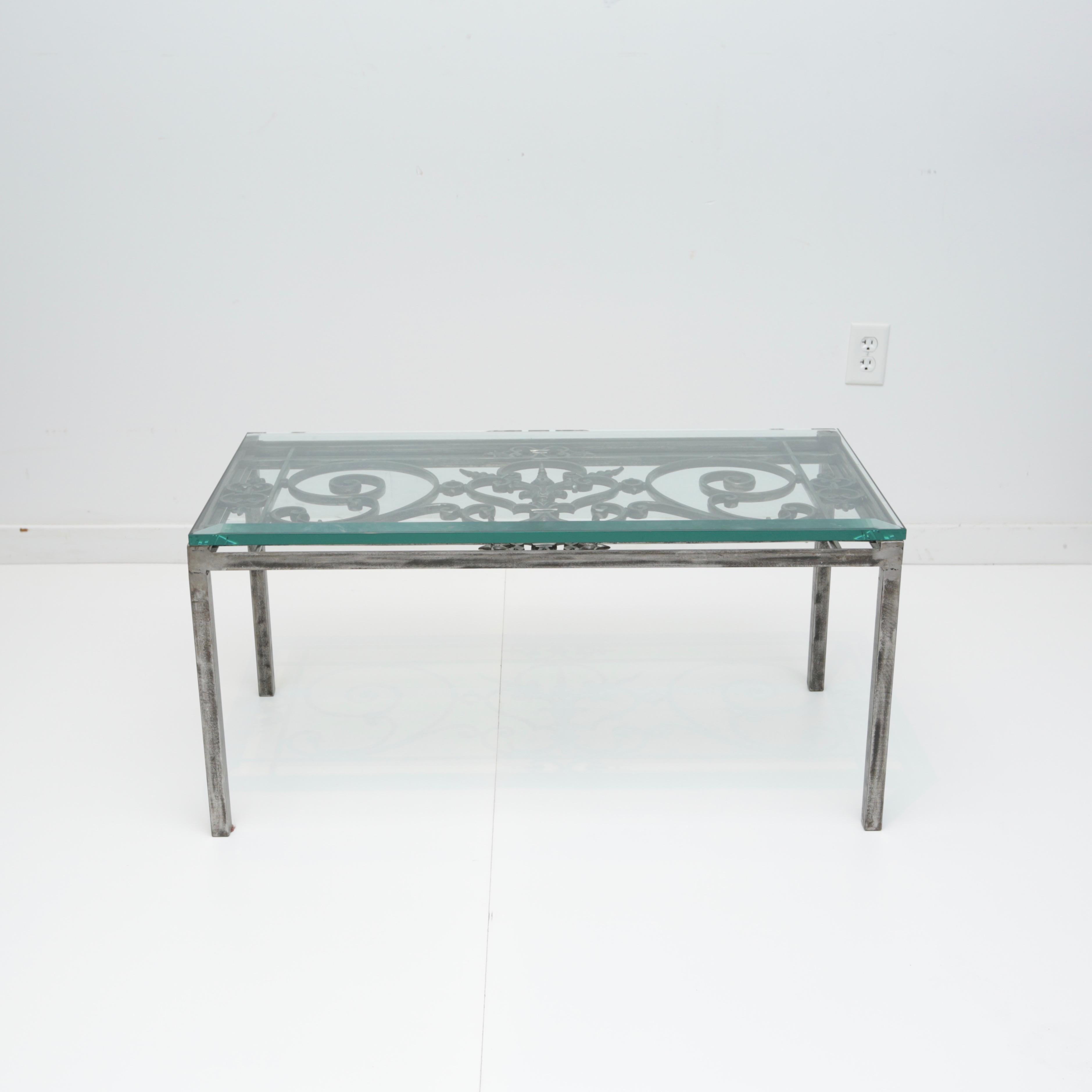 Iron gate style coffee table with 3/4