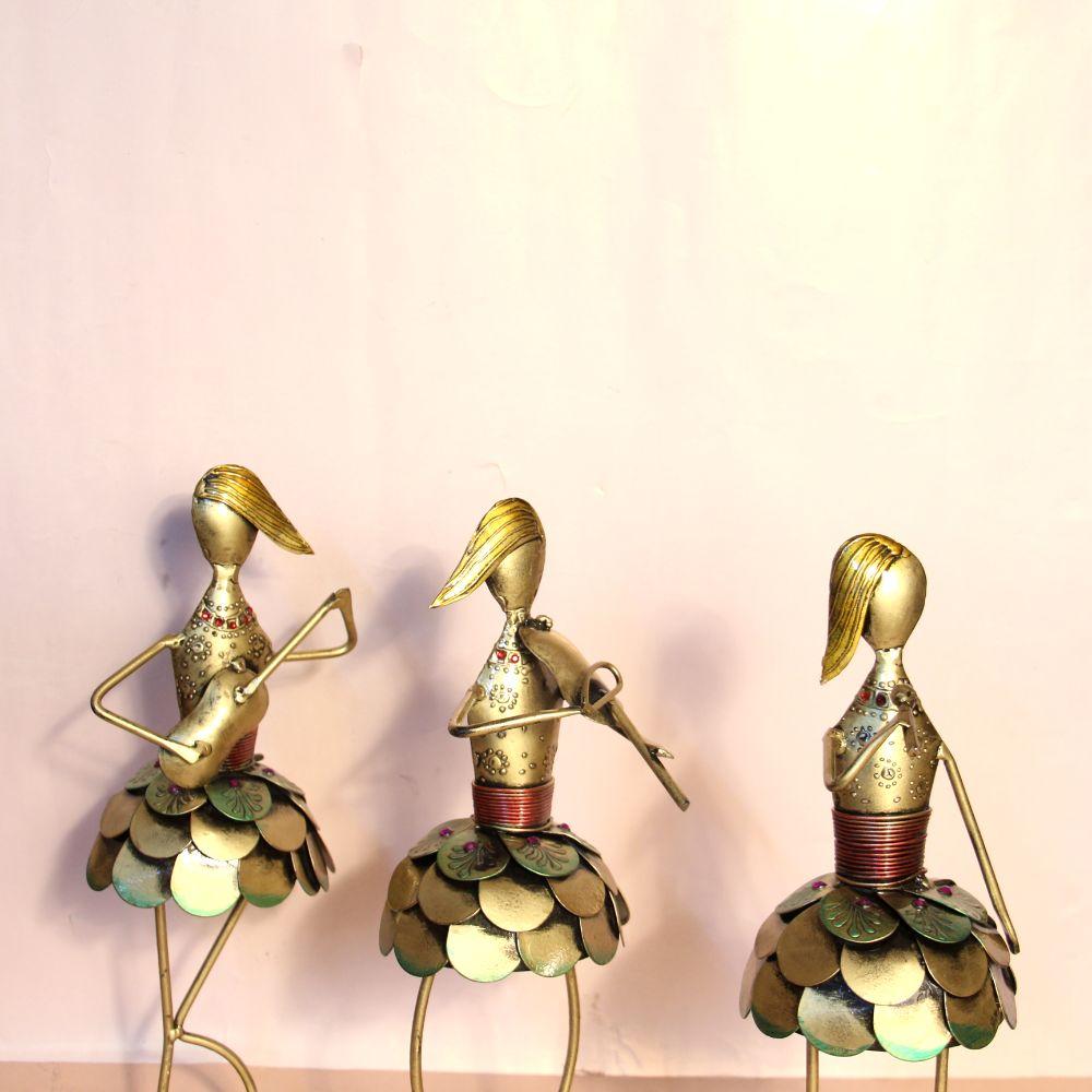 Iron Guitar Doll Set Of 3 In New Condition For Sale In Jaipur, RJ