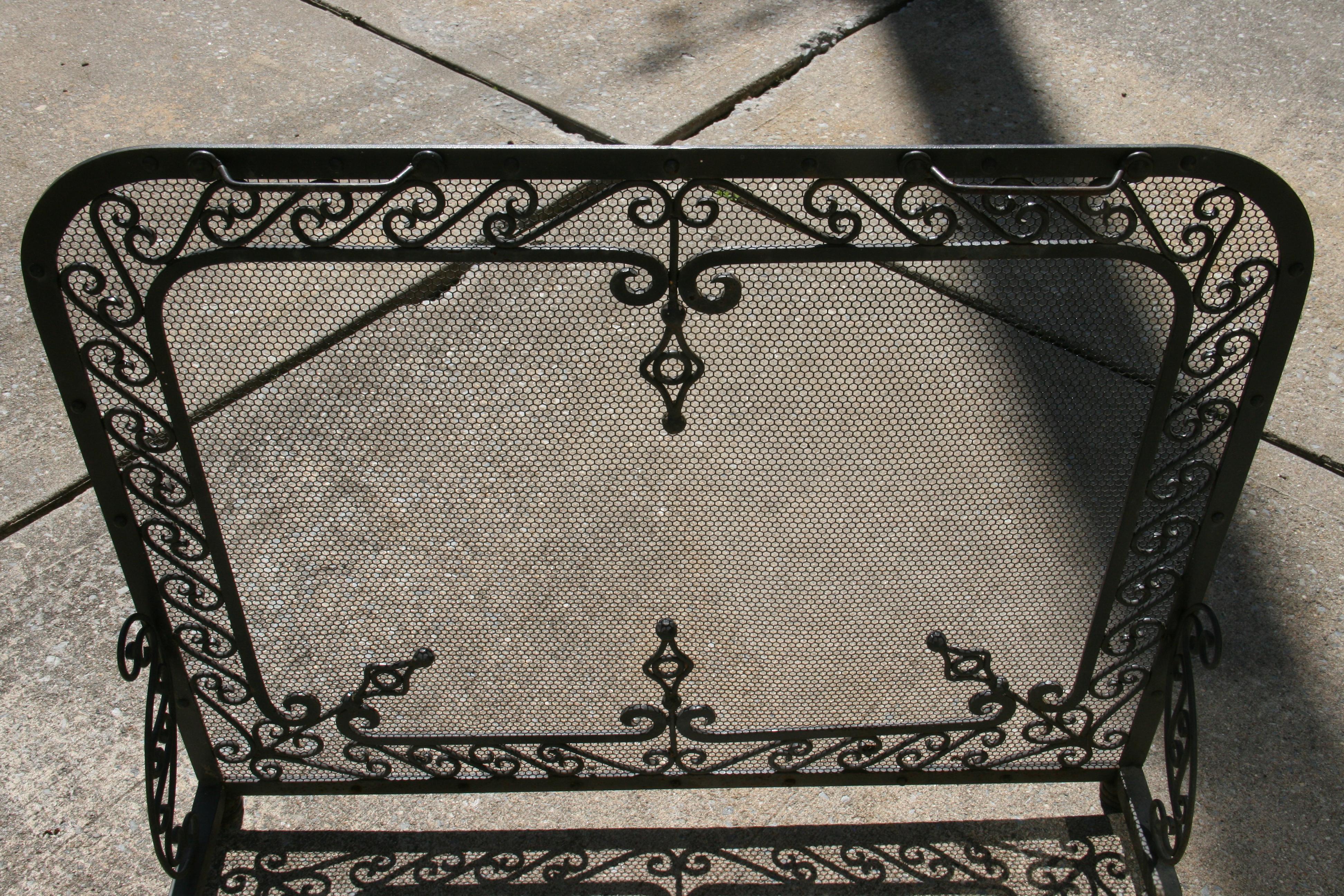 Antique French Iron Hand Forged Fireplace Screen 1920's For Sale 4
