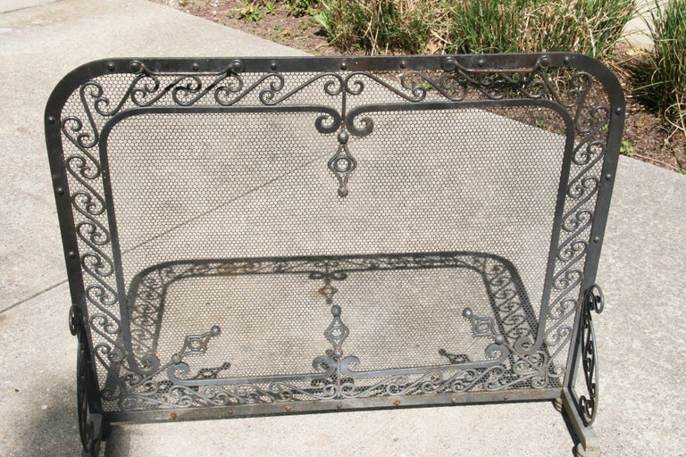 Iron Hand Forged Fireplace Screen 1920's In Good Condition For Sale In Douglas Manor, NY