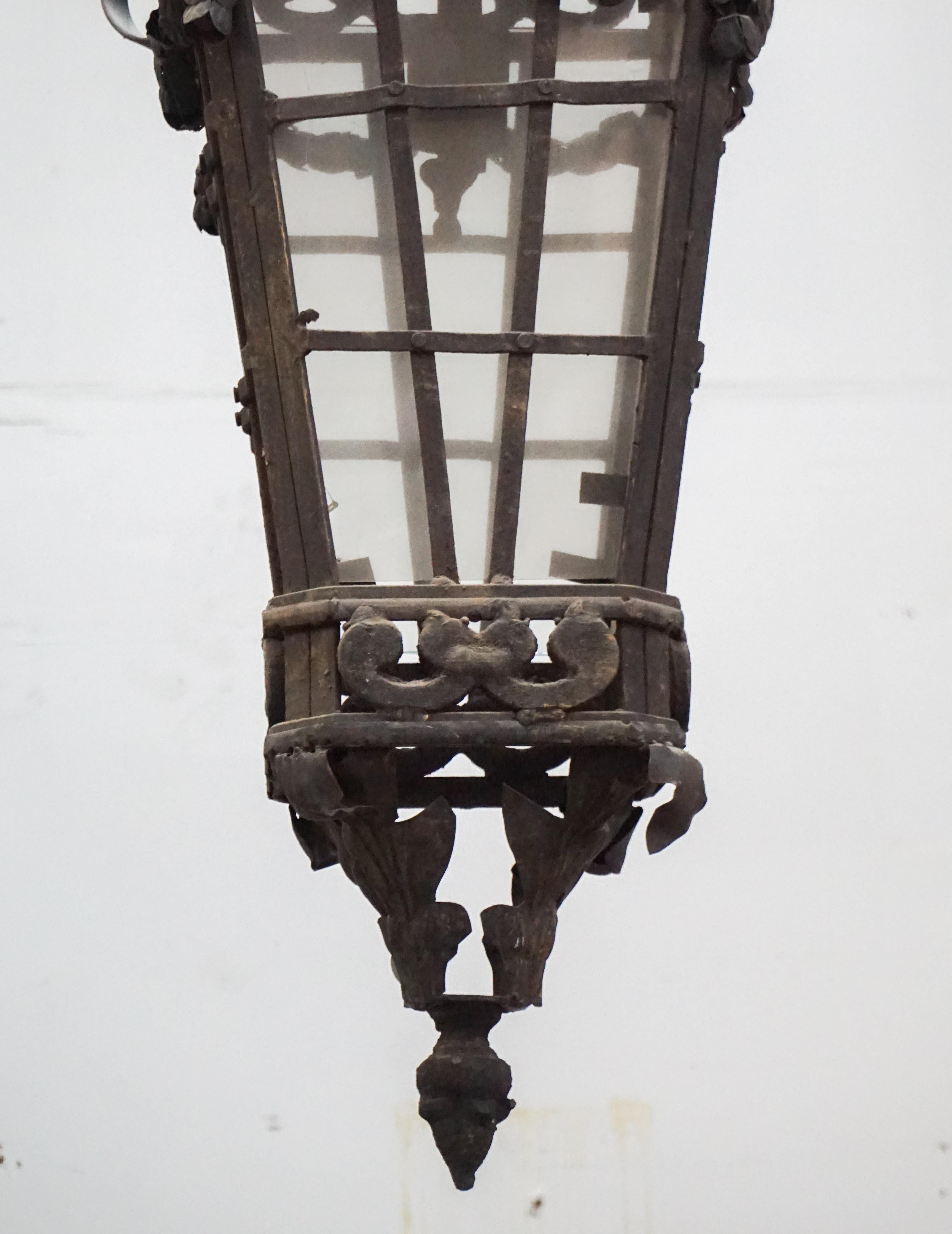 Iron Hanging Lantern (20. Jahrhundert)