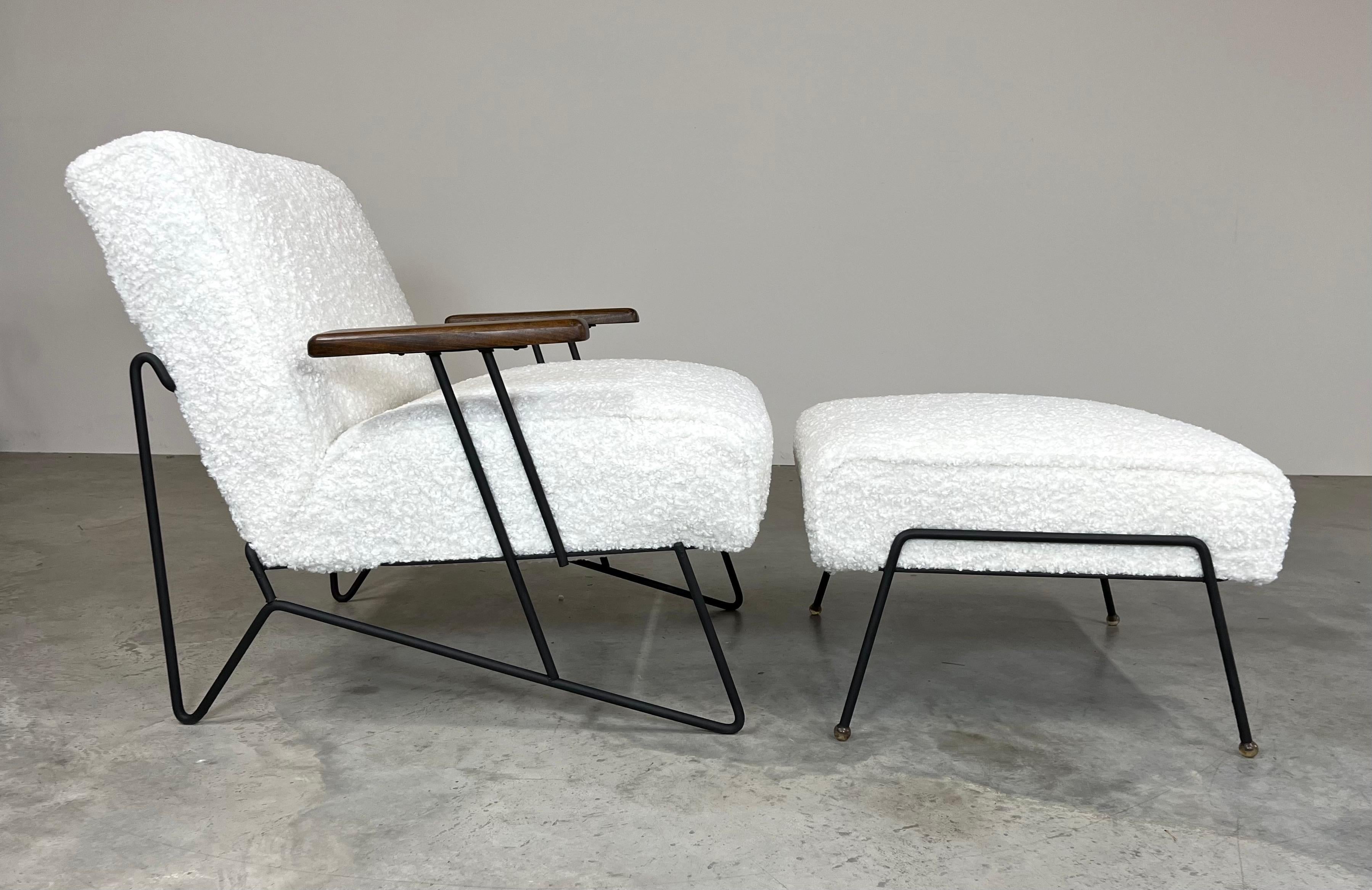 Mid-Century Modern Iron Lounge Chair & Ottoman Set Attr: Dan Johnson Circa 1950 For Sale