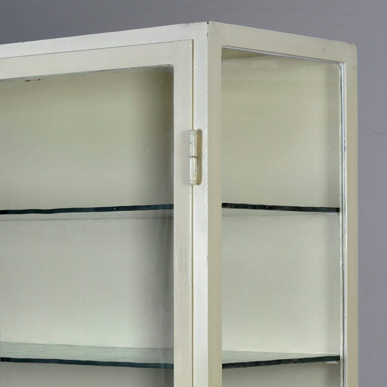 Gabinete médico de hierro, años 30 en venta 1