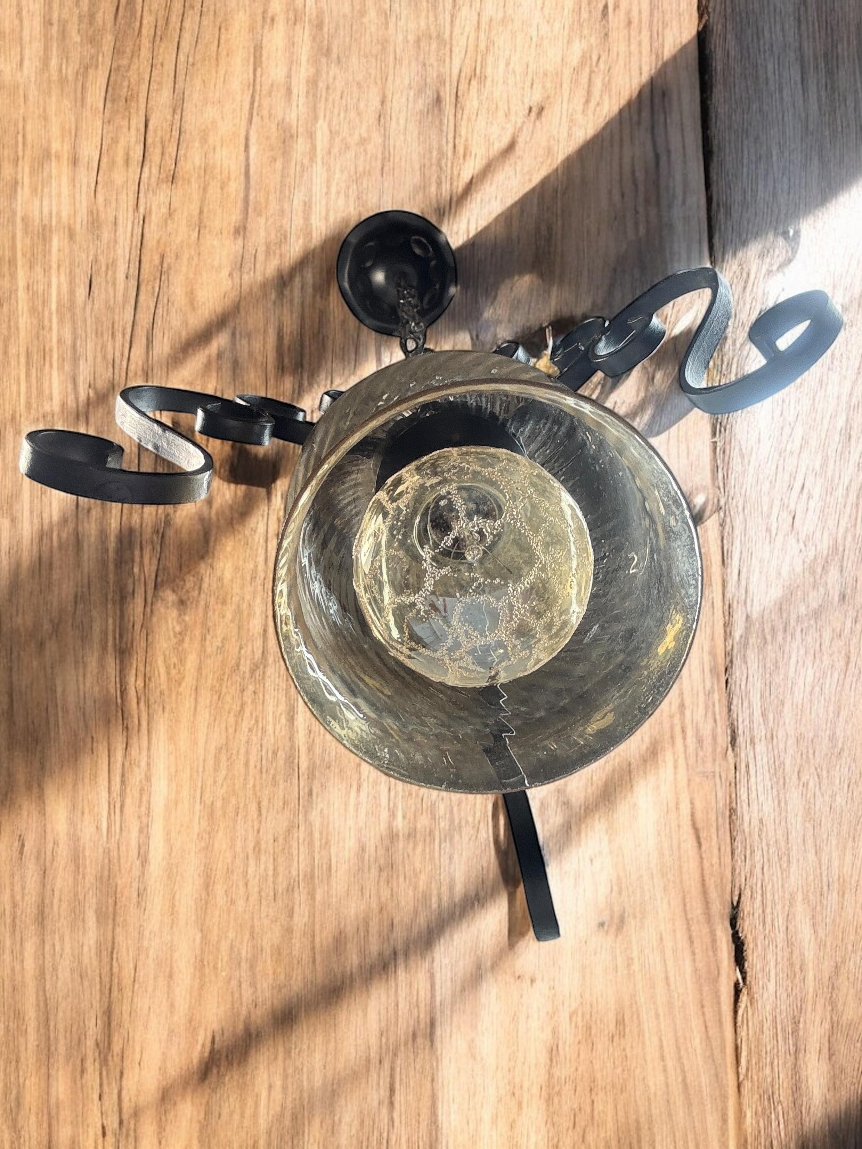 Lampe à suspension en fer, métal et verre Toleware Italie, années 1960 en vente 6