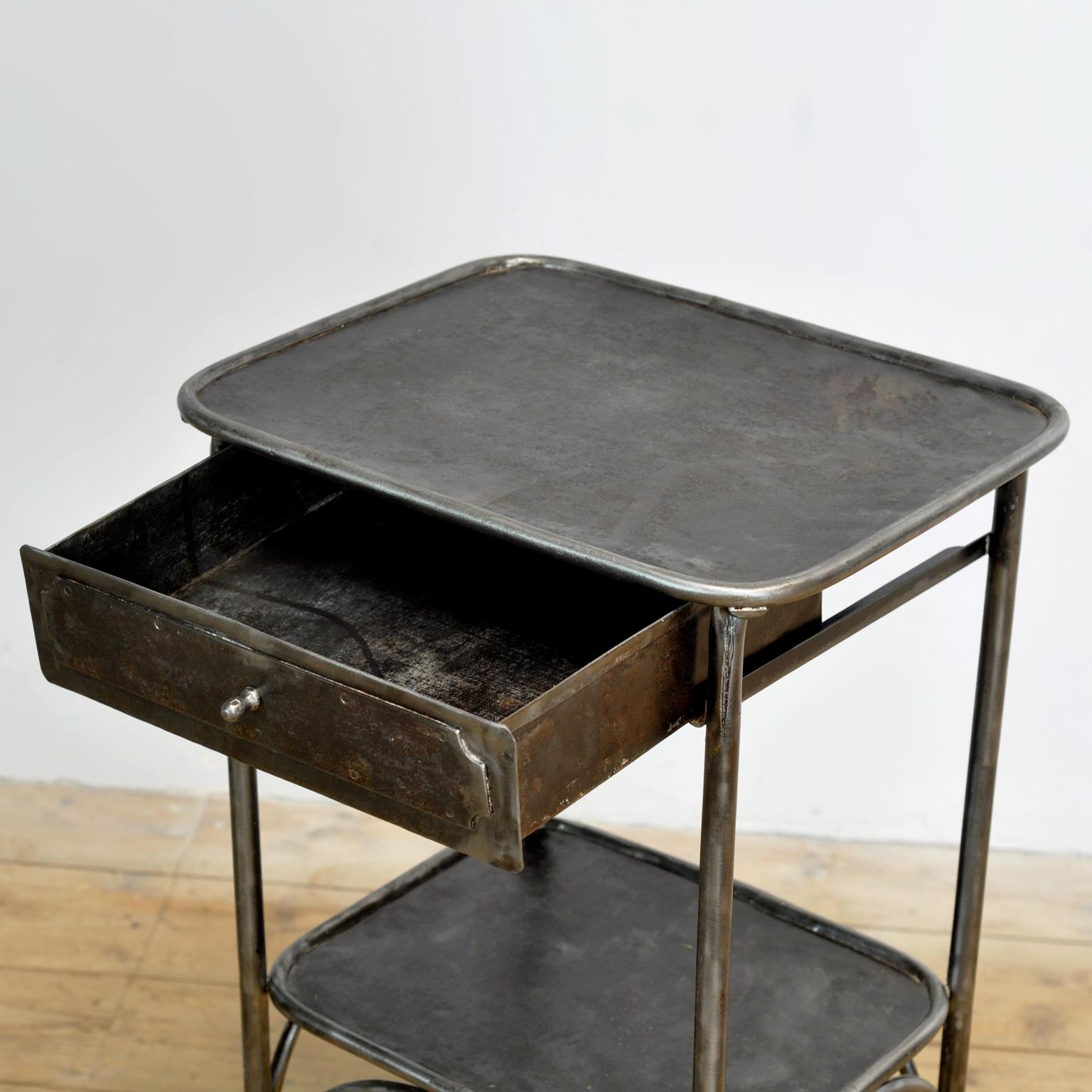 Poli Table de nuit en fer, 1910 en vente