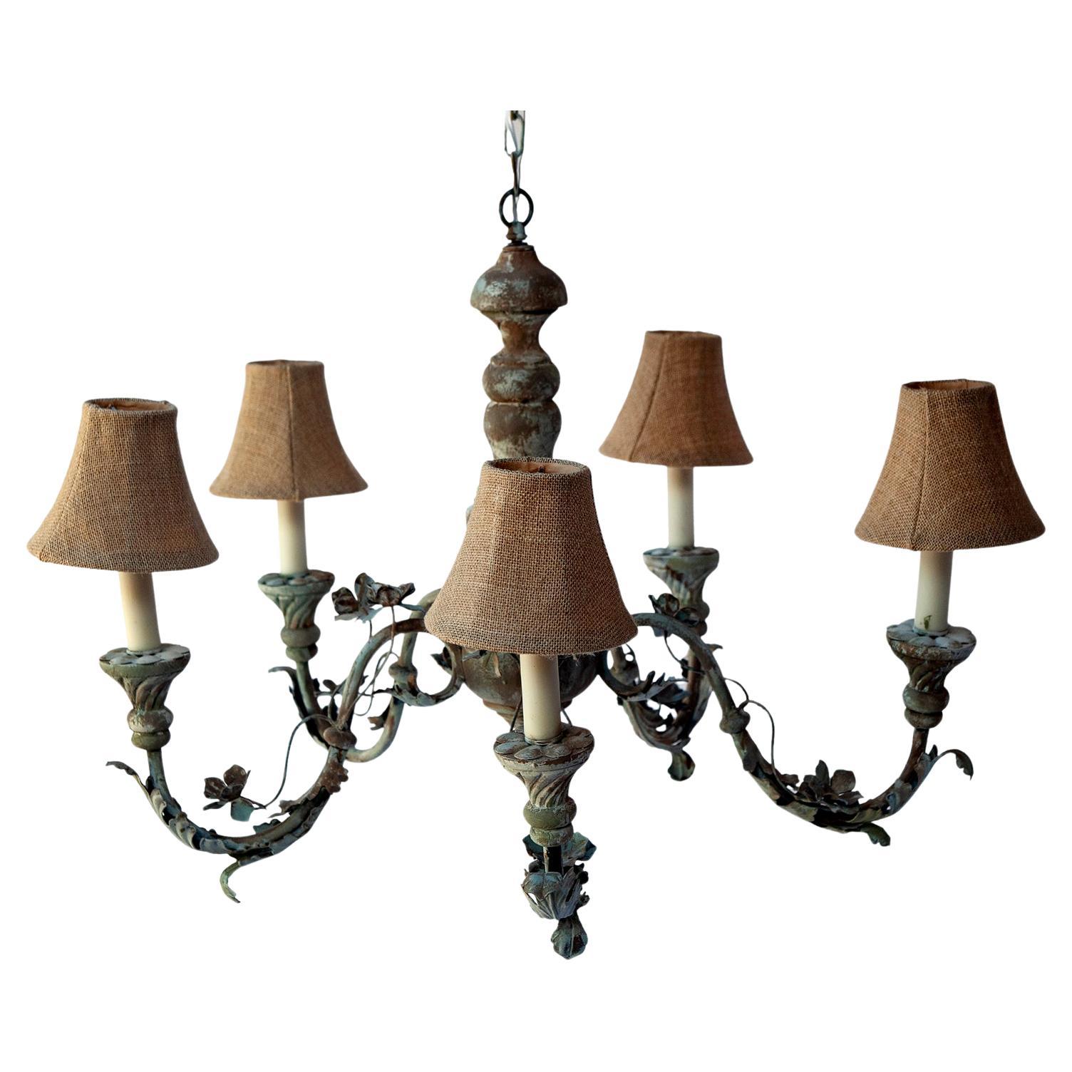 Lampadario a cinque bracci in metallo e legno Iron Oak Leaf con paralumi in tela di canapa in vendita