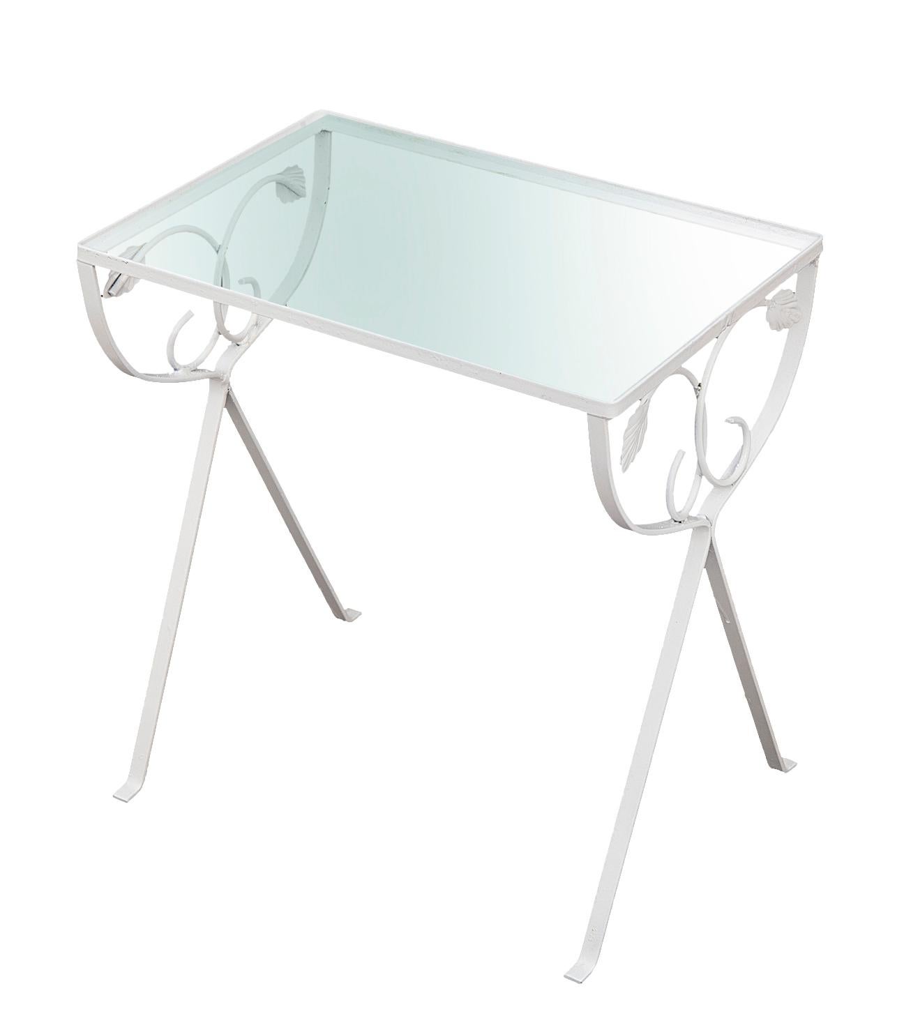 Mid-Century Modern Iron Outdoor Nesting Tables Glass Top a pair For Sale