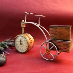 IRON PAINTED CYCLE PEN STAND w/CLOCK
