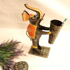 IRON PAINTED ELEPHANT PEN Stand