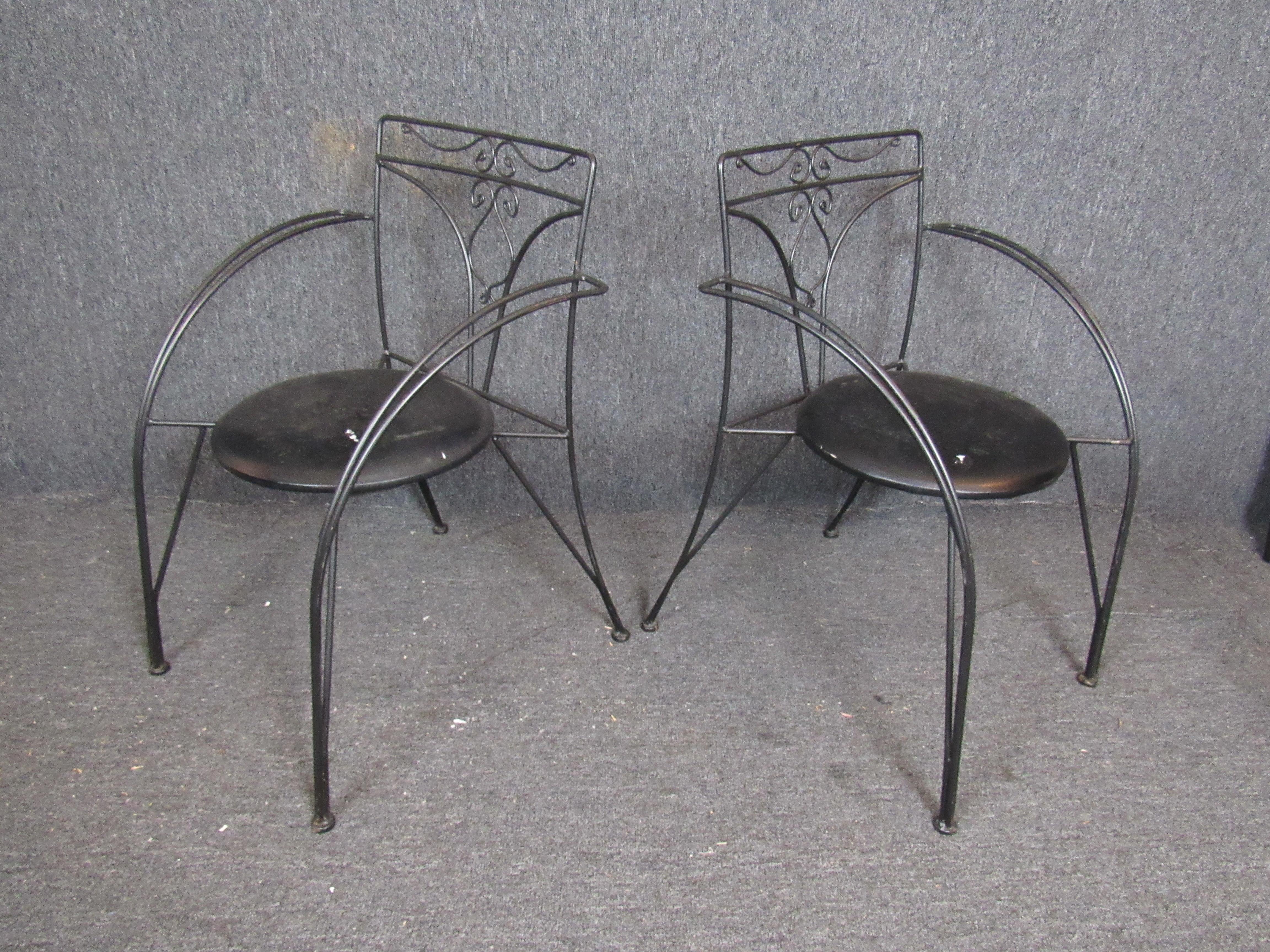 Stylish garden chairs with sweeping arms and decorative backs. Vinyl seats are easily recovered.
Please confirm location NY or NJ.