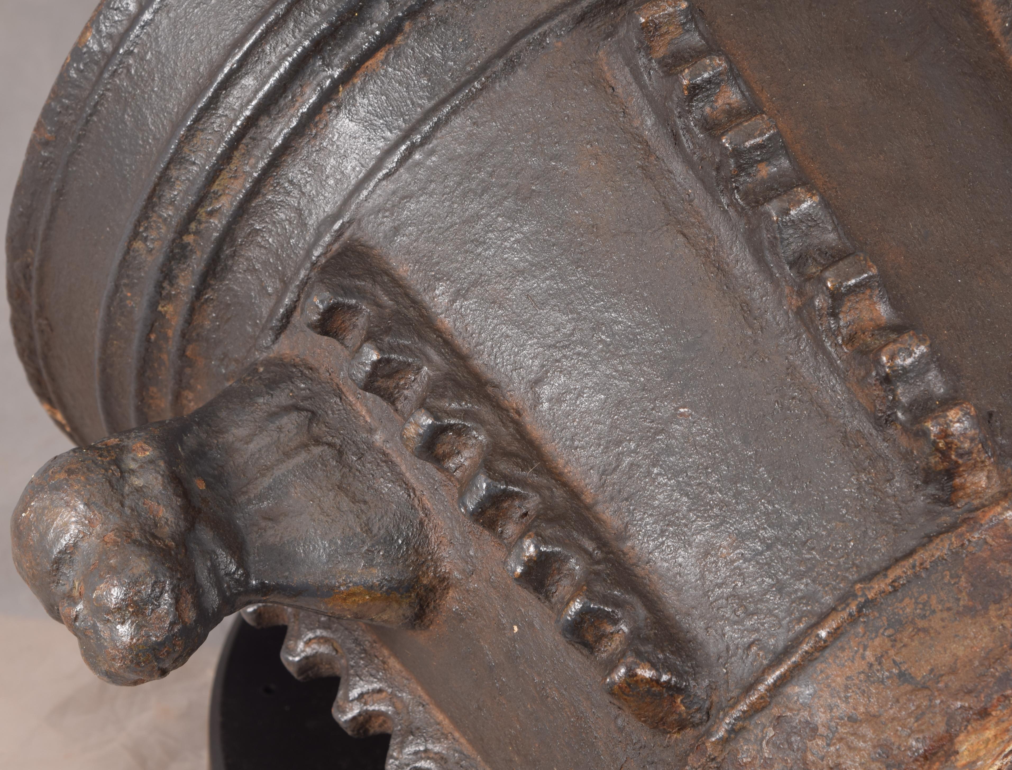Iron pharmacy mortar. 18th-19th centuries. For Sale 3