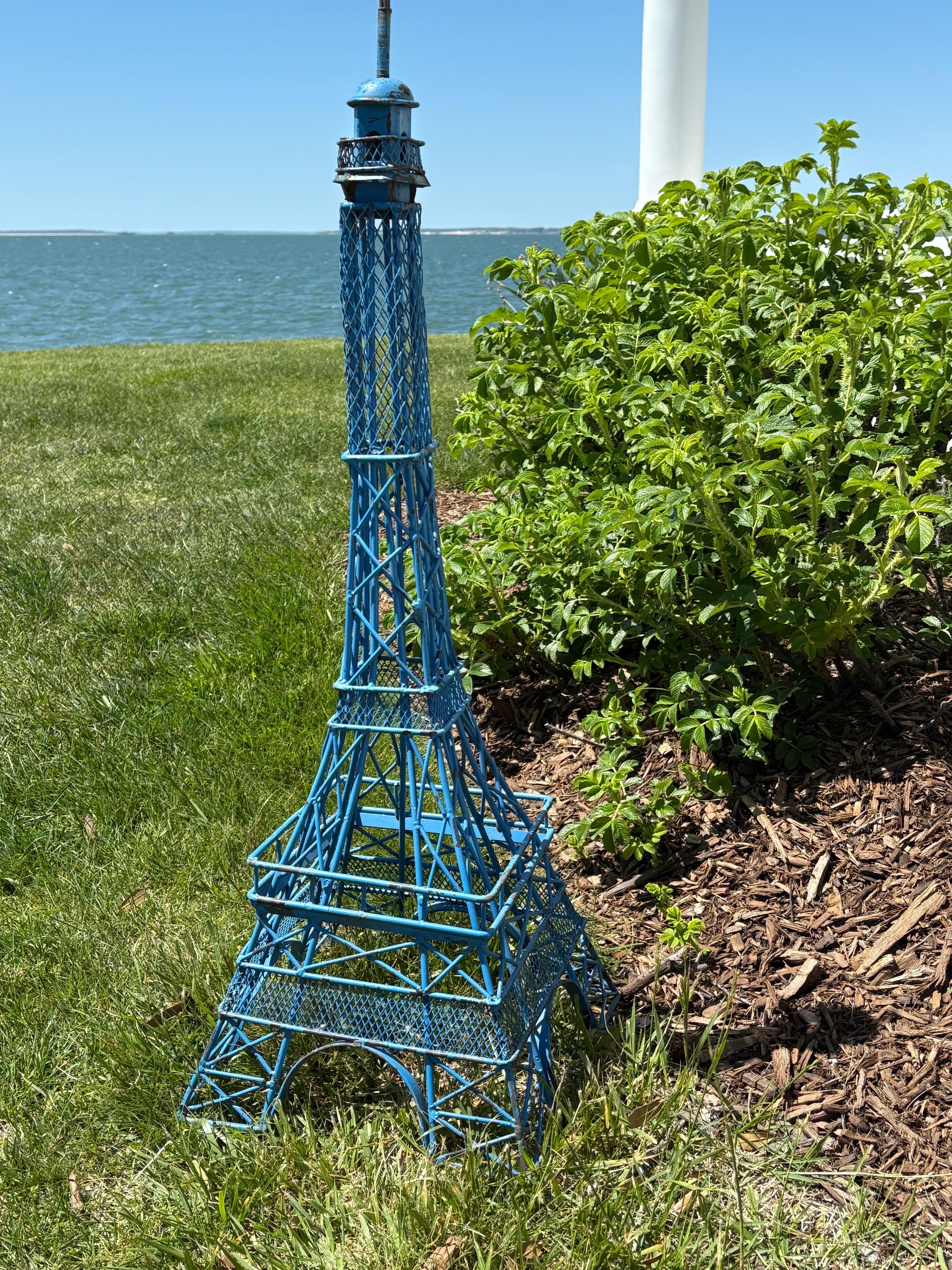 Iron Replica of the Iconic Eiffel Tower For Sale 3