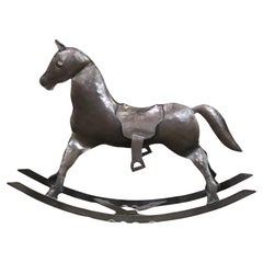 Cavallo a dondolo in ferro