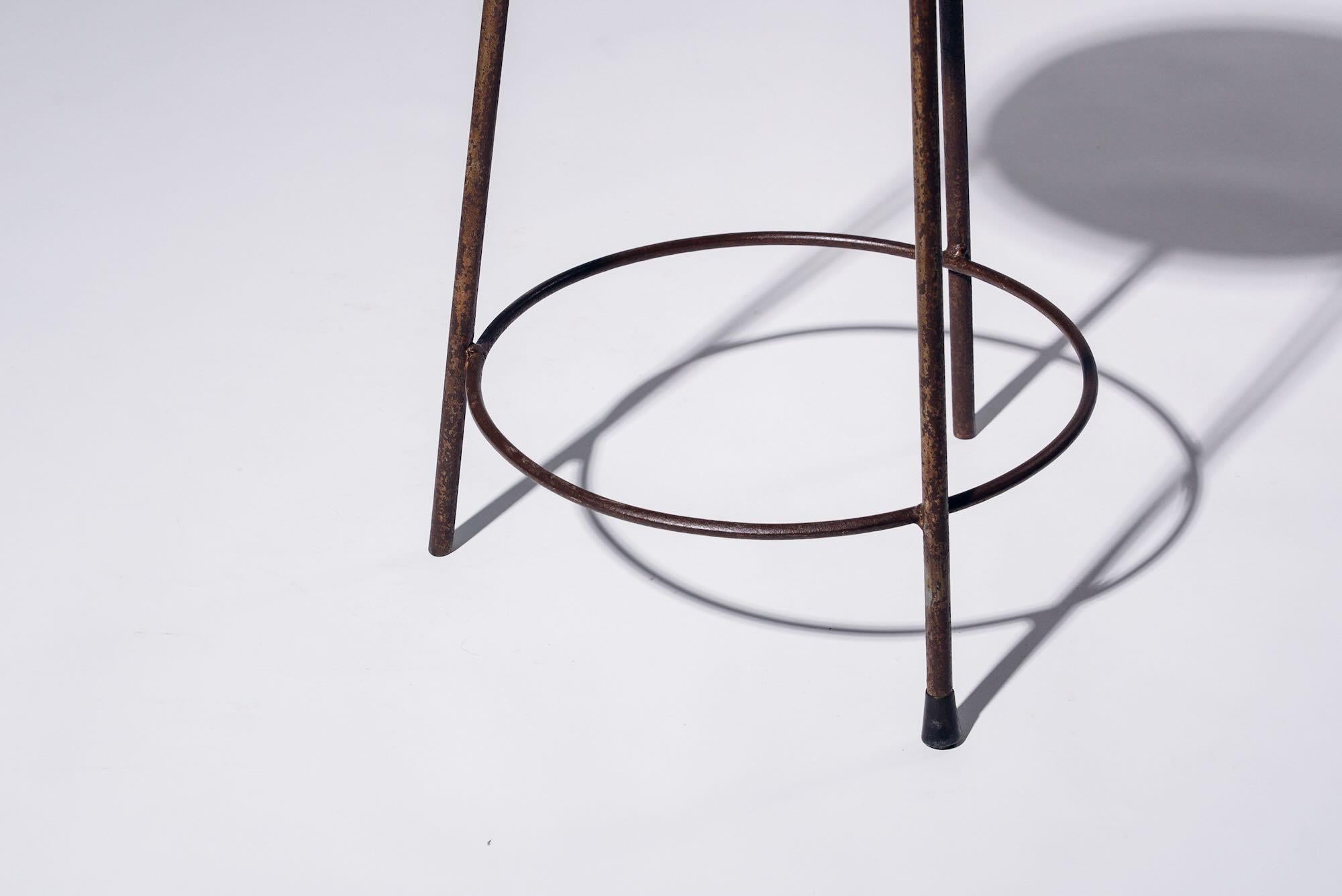 Iron Round Stool by Pierre Jeanneret for Chandigarh, India, Circa 1960 In Good Condition For Sale In Tokyo, JP