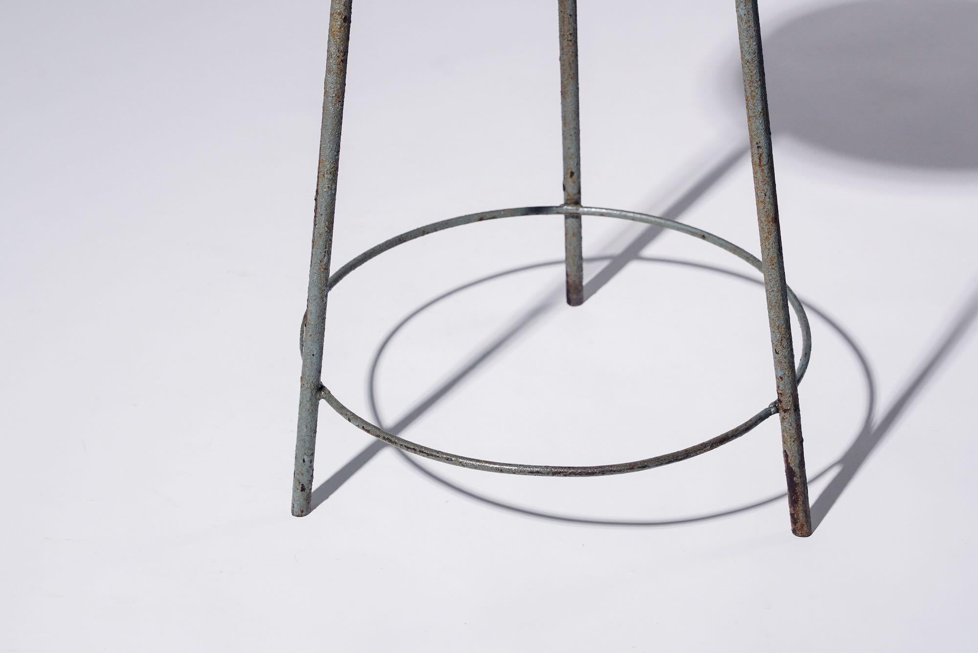 Iron Round Stool by Pierre Jeanneret for Chandigarh, India, Circa 1960 In Good Condition For Sale In Tokyo, JP