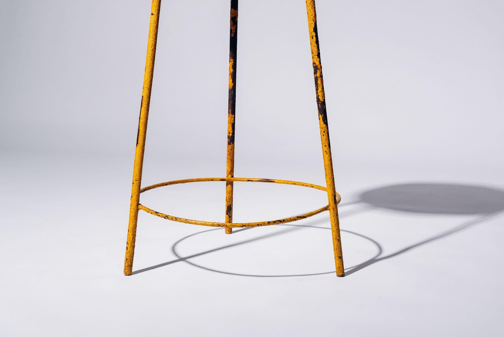 Iron Round Stool by Pierre Jeanneret for Chandigarh, India, Circa 1960 In Good Condition For Sale In Tokyo, JP