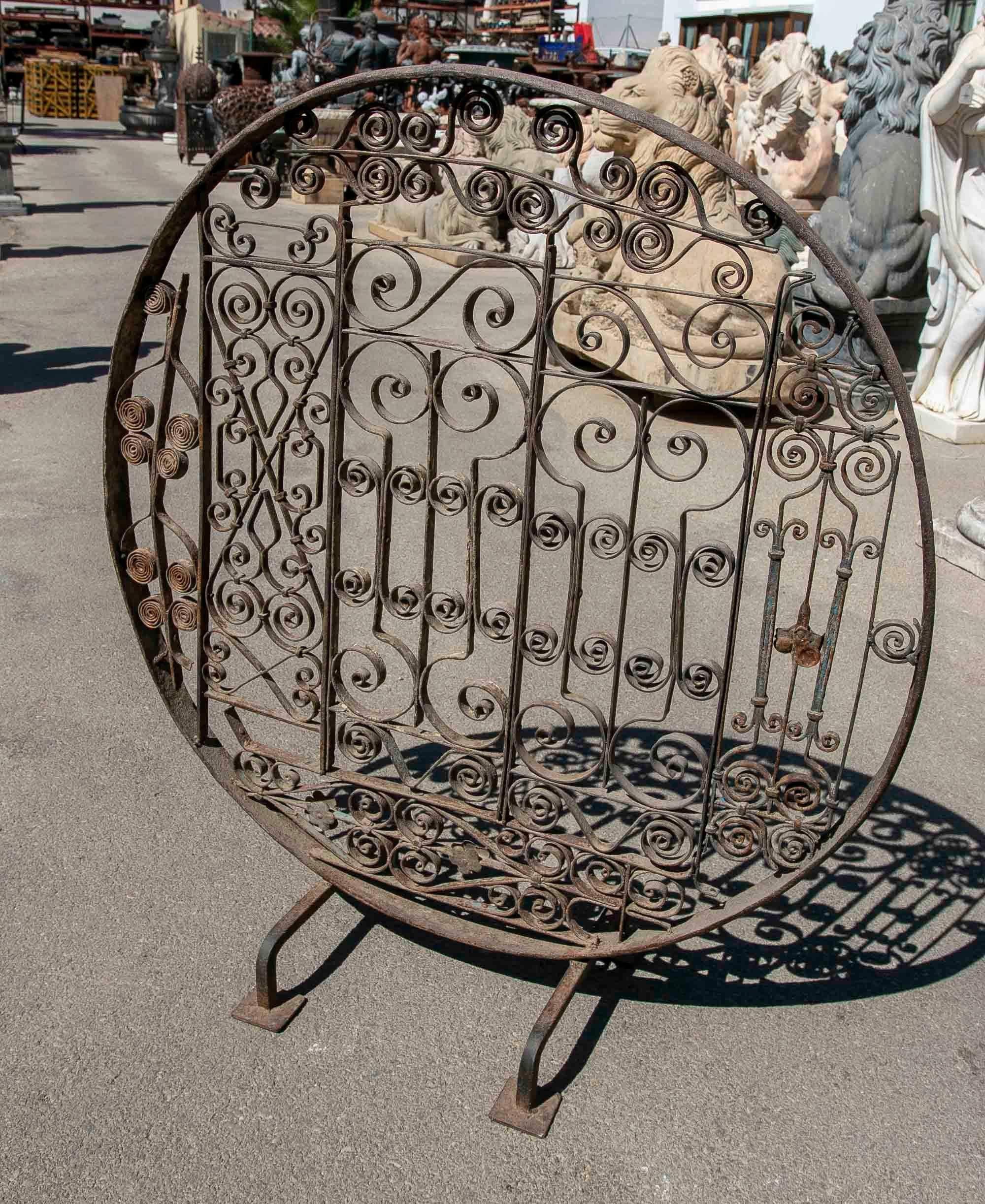 Iron Sculpture Using the Remains of Iron Balconies and Iron Windows For Sale 12