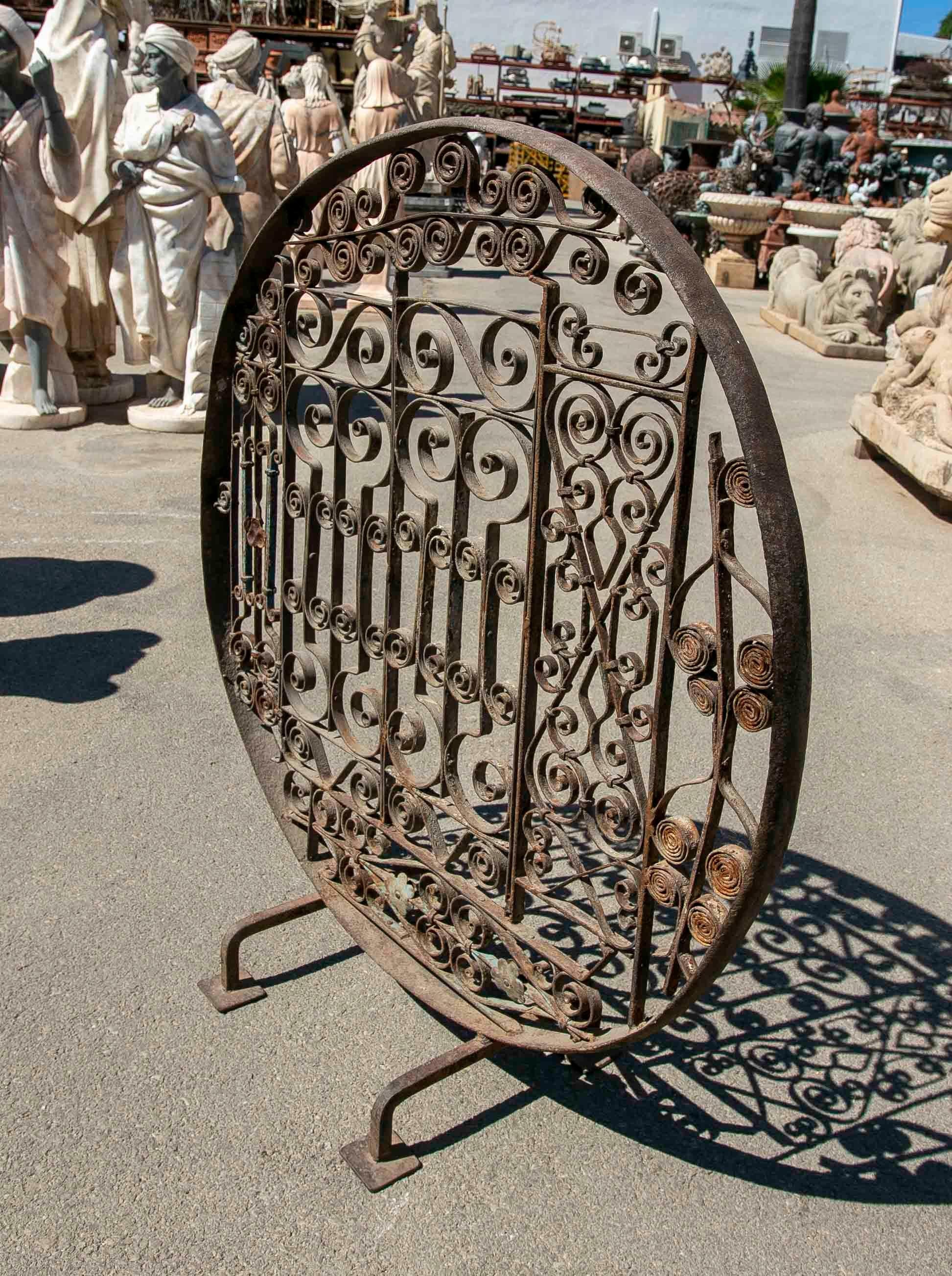 Iron Sculpture Using the Remains of Iron Balconies and Iron Windows For Sale 5