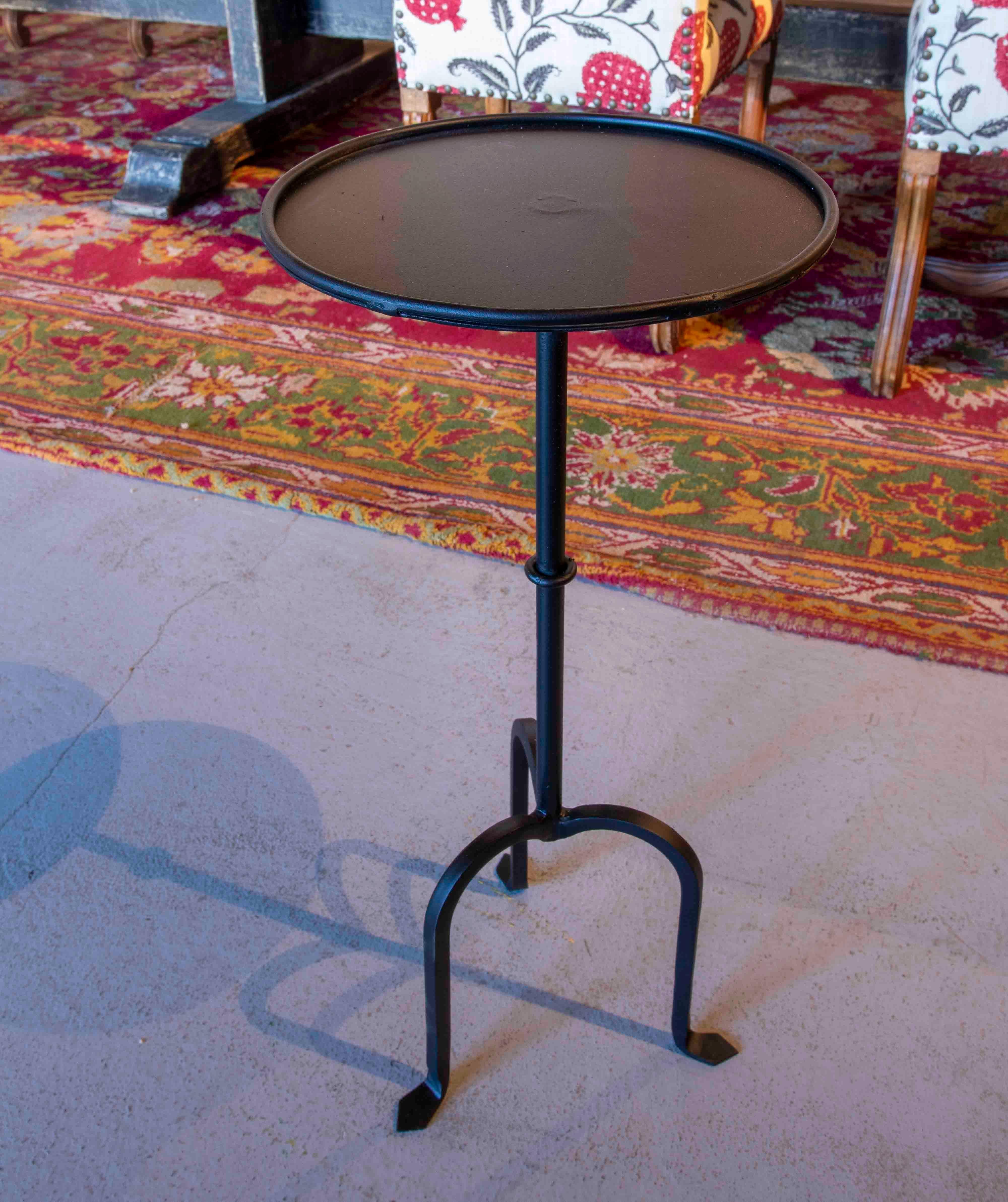 Contemporary Iron Side Table with Round Top and Three Legs For Sale