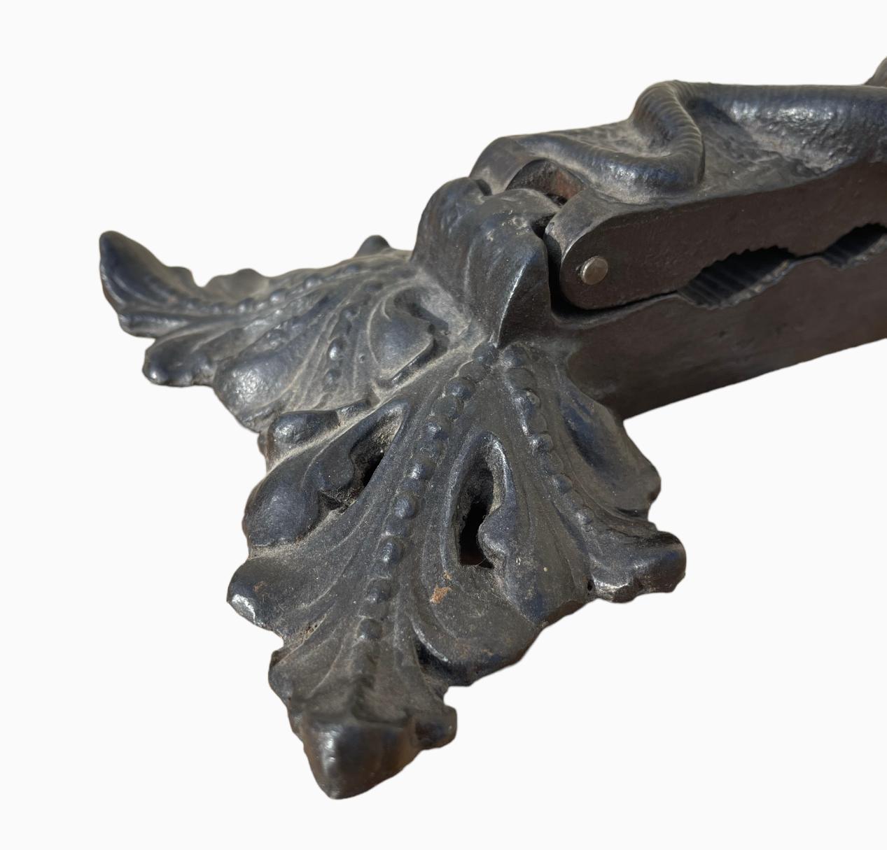 Iron Stopper With Snake Decor For Sale 1