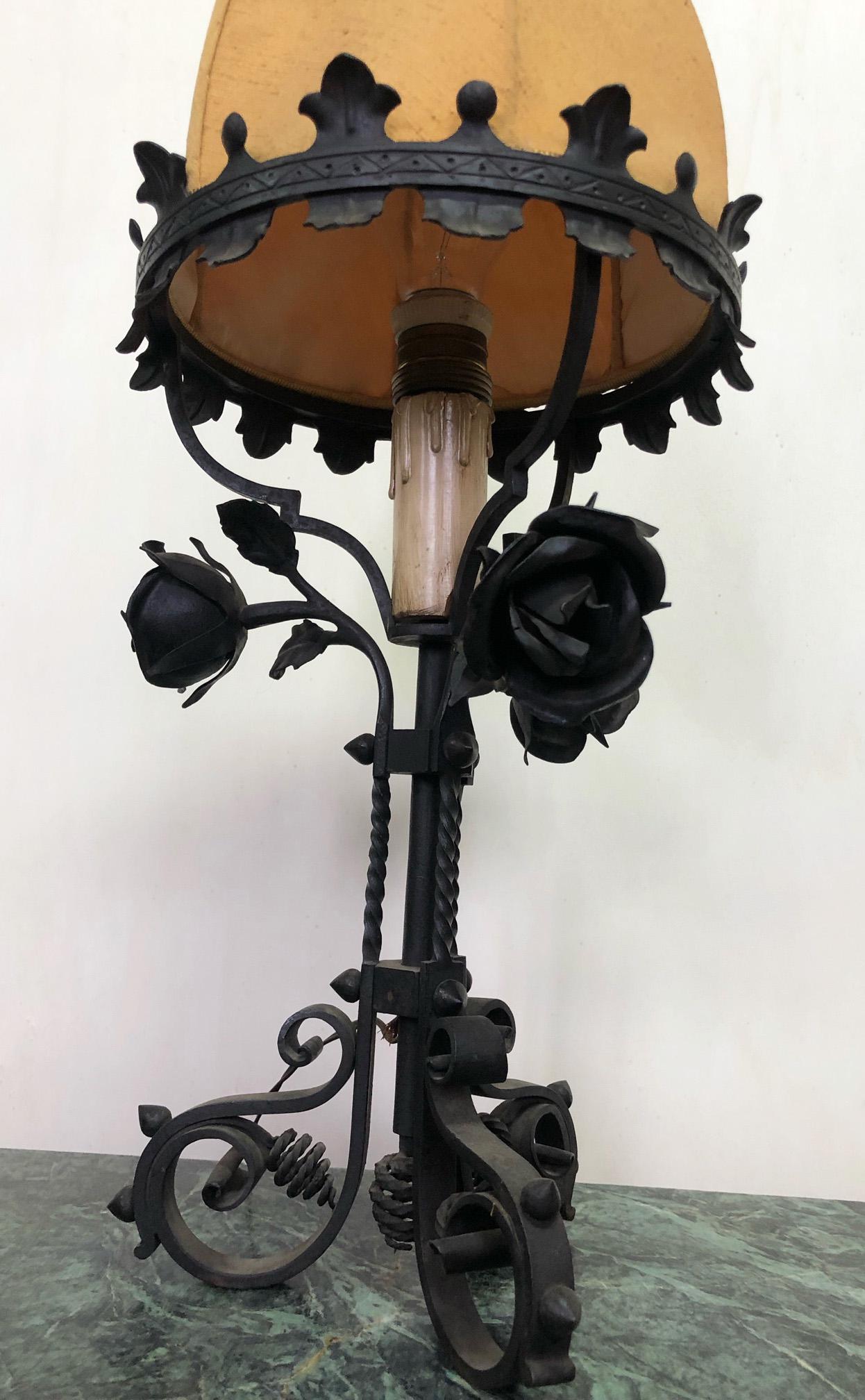 Mid-20th Century Iron Table Lamp Original Italian For Sale