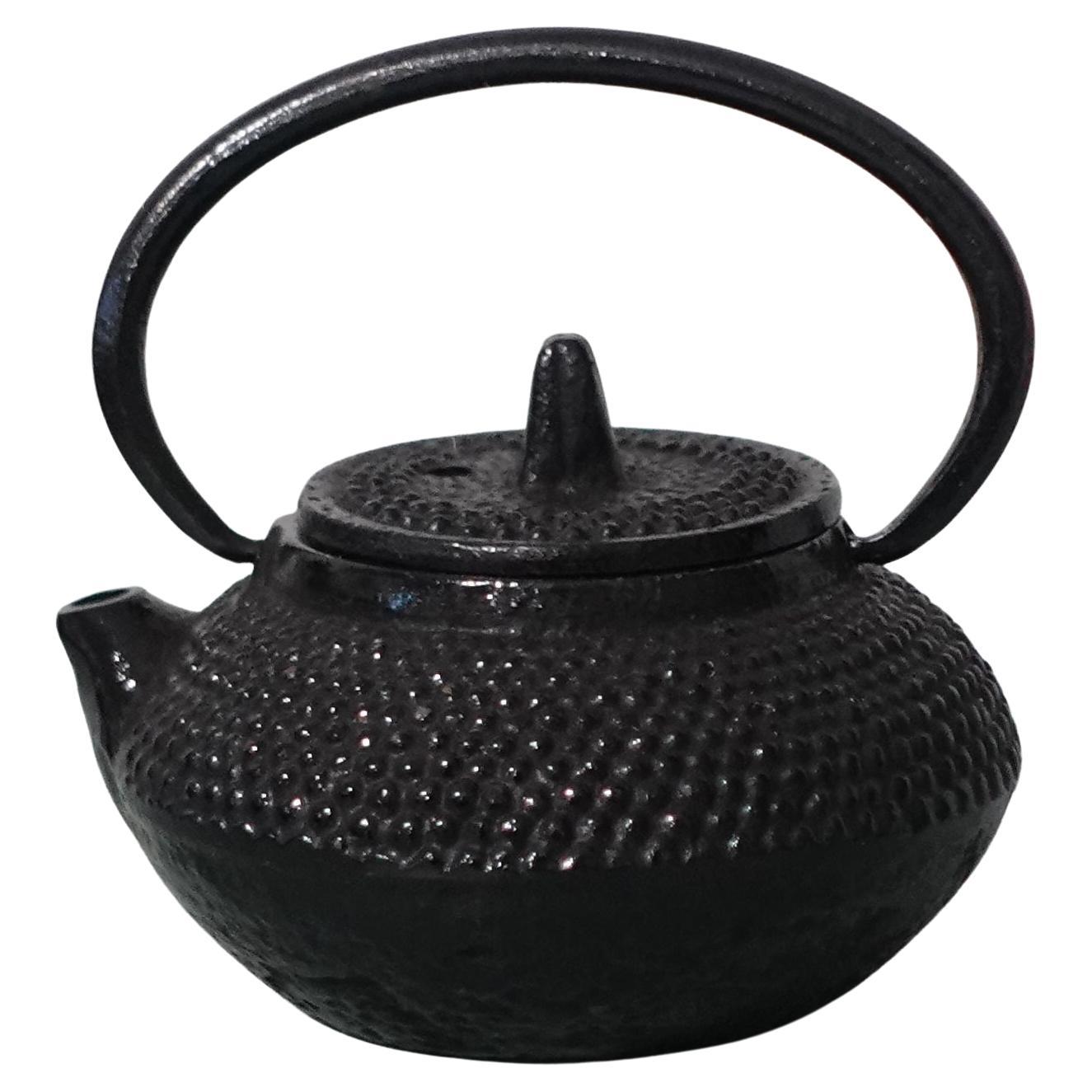 Iron Teapot Water Dropper
