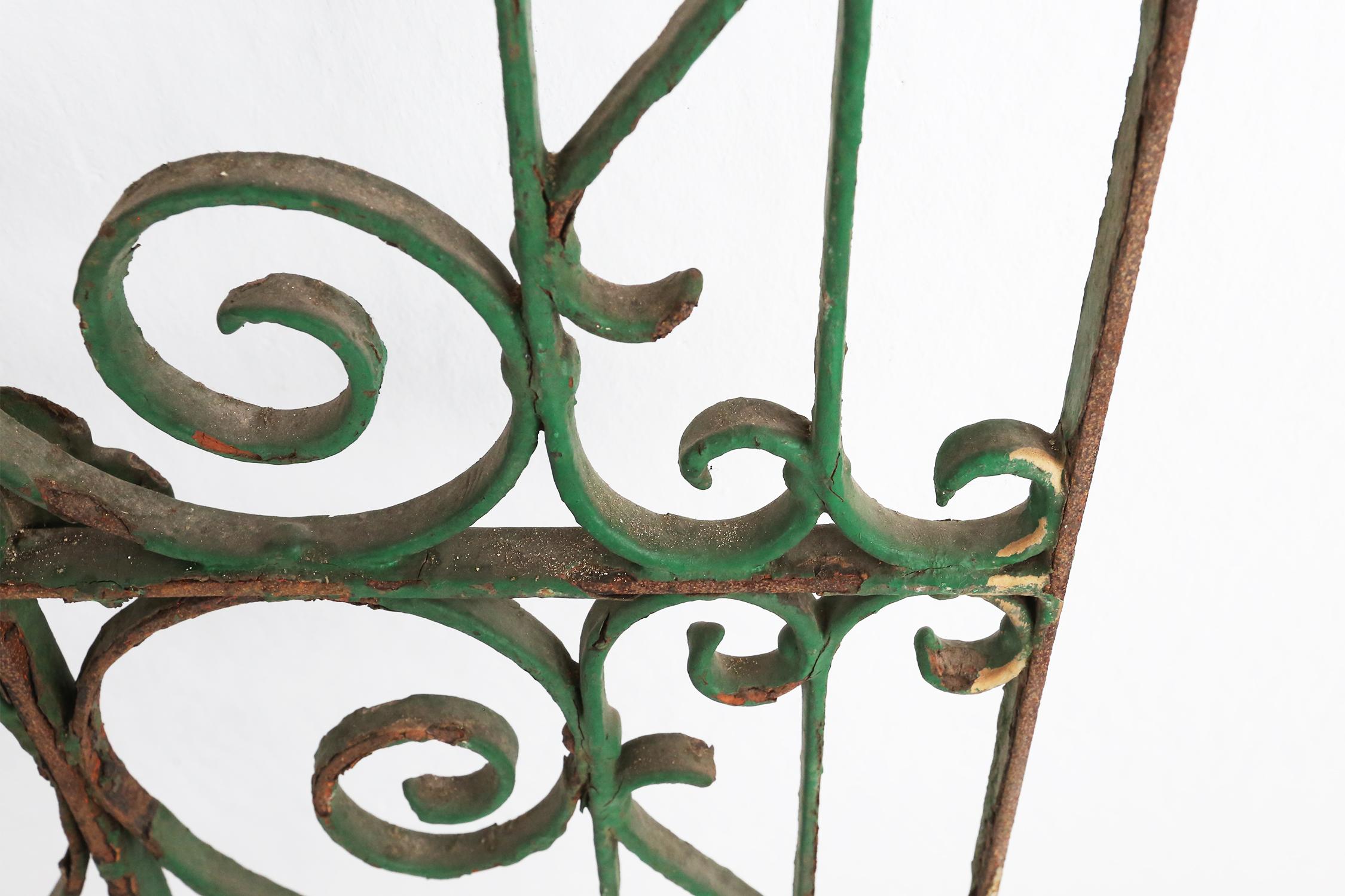 Wanddekoration aus Eisen 1930er Jahre im Zustand „Gut“ im Angebot in Meulebeke, BE