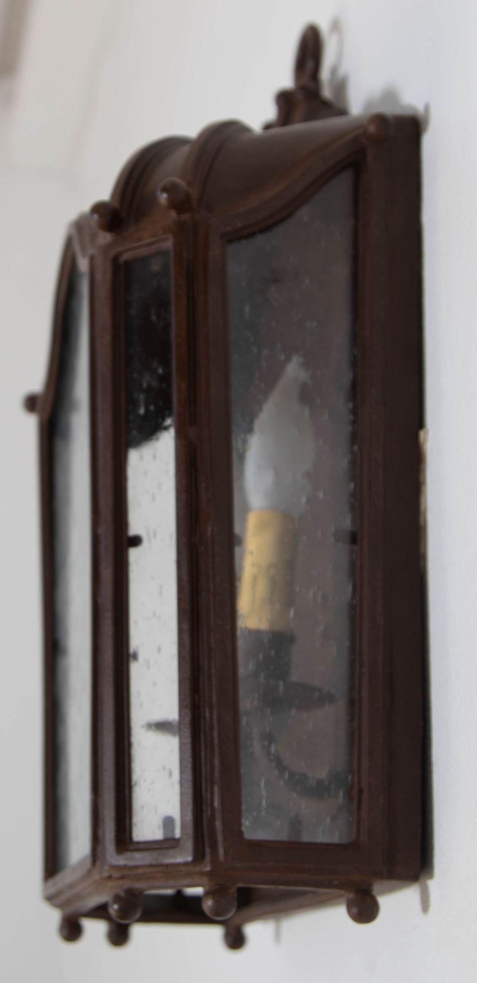 Iron Wall Lantern Antique Rust with Glass 1 of 6 for Outdoor European Style For Sale 2