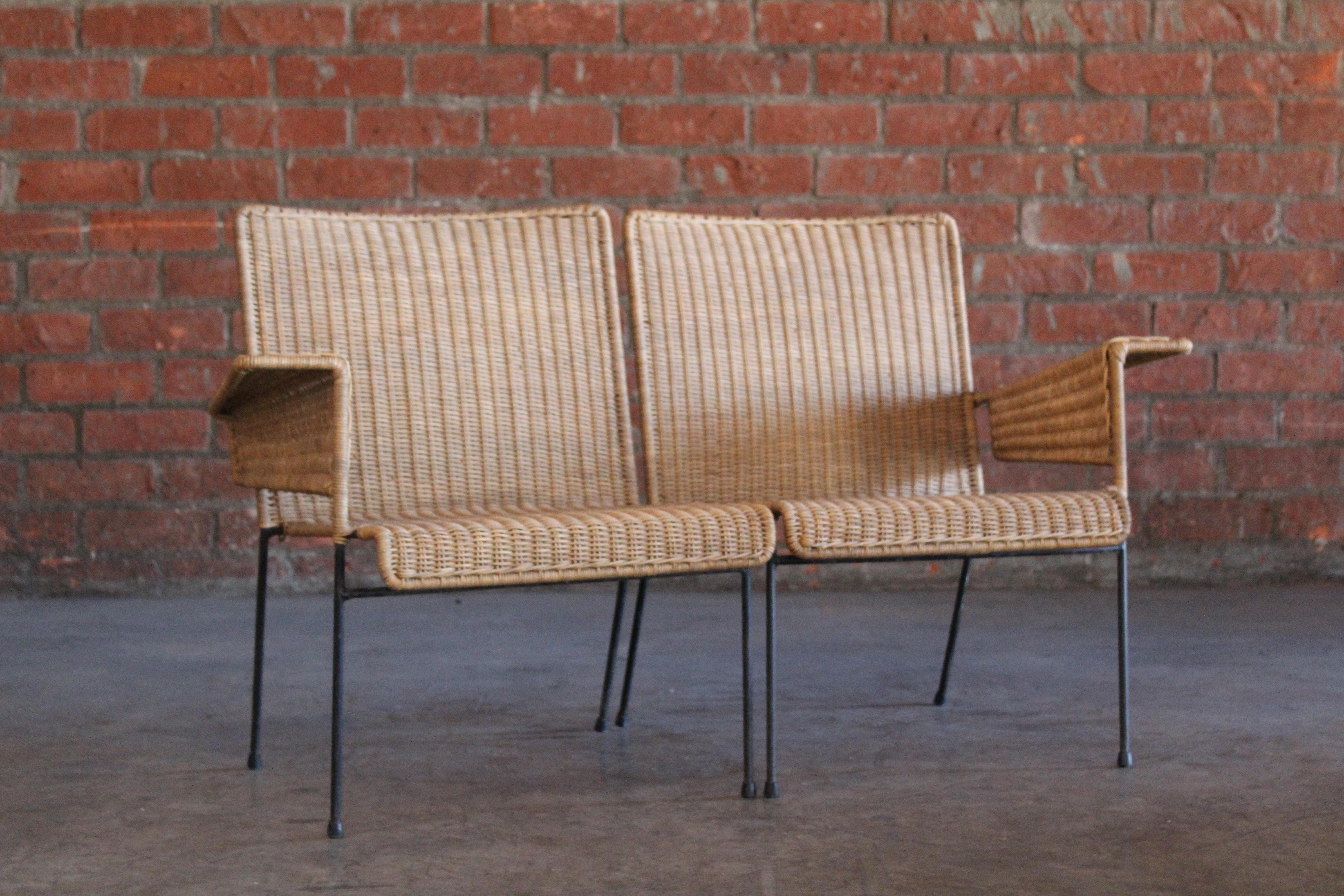 Iron & Wicker Settee by Van Keppel & Green, U.S.A, 1950s In Good Condition In Los Angeles, CA