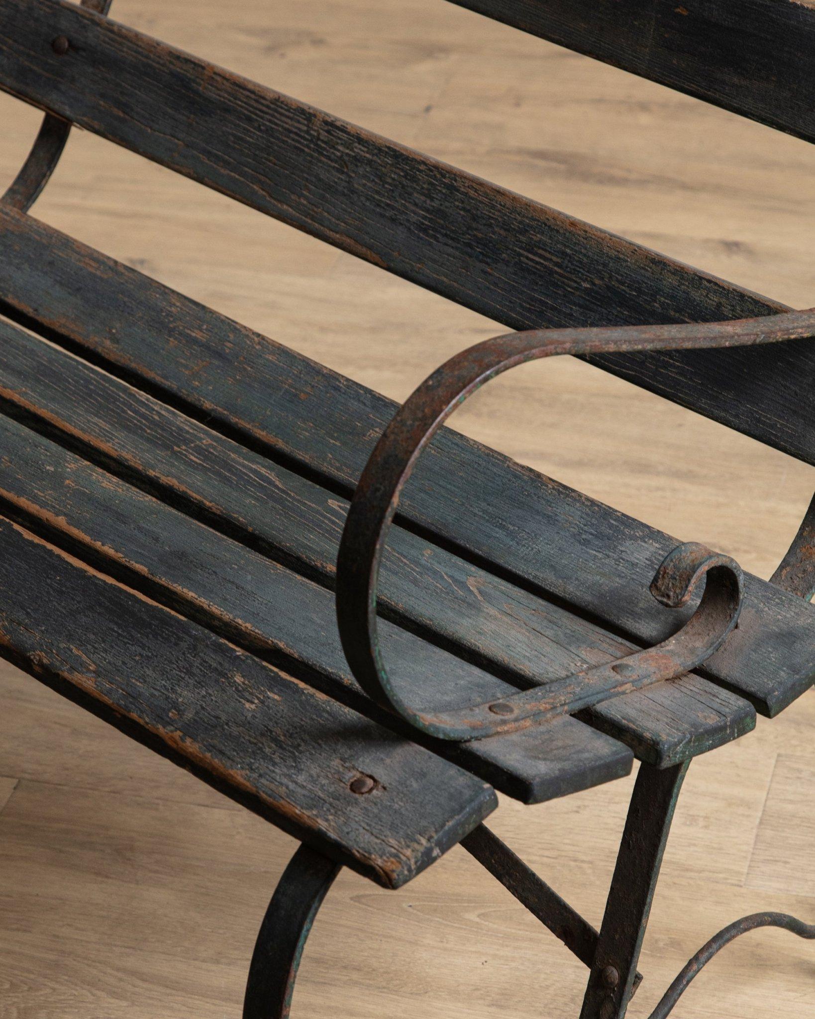 Parkbank aus Eisen und Holz mit Latten, 1920er Jahre im Angebot 5