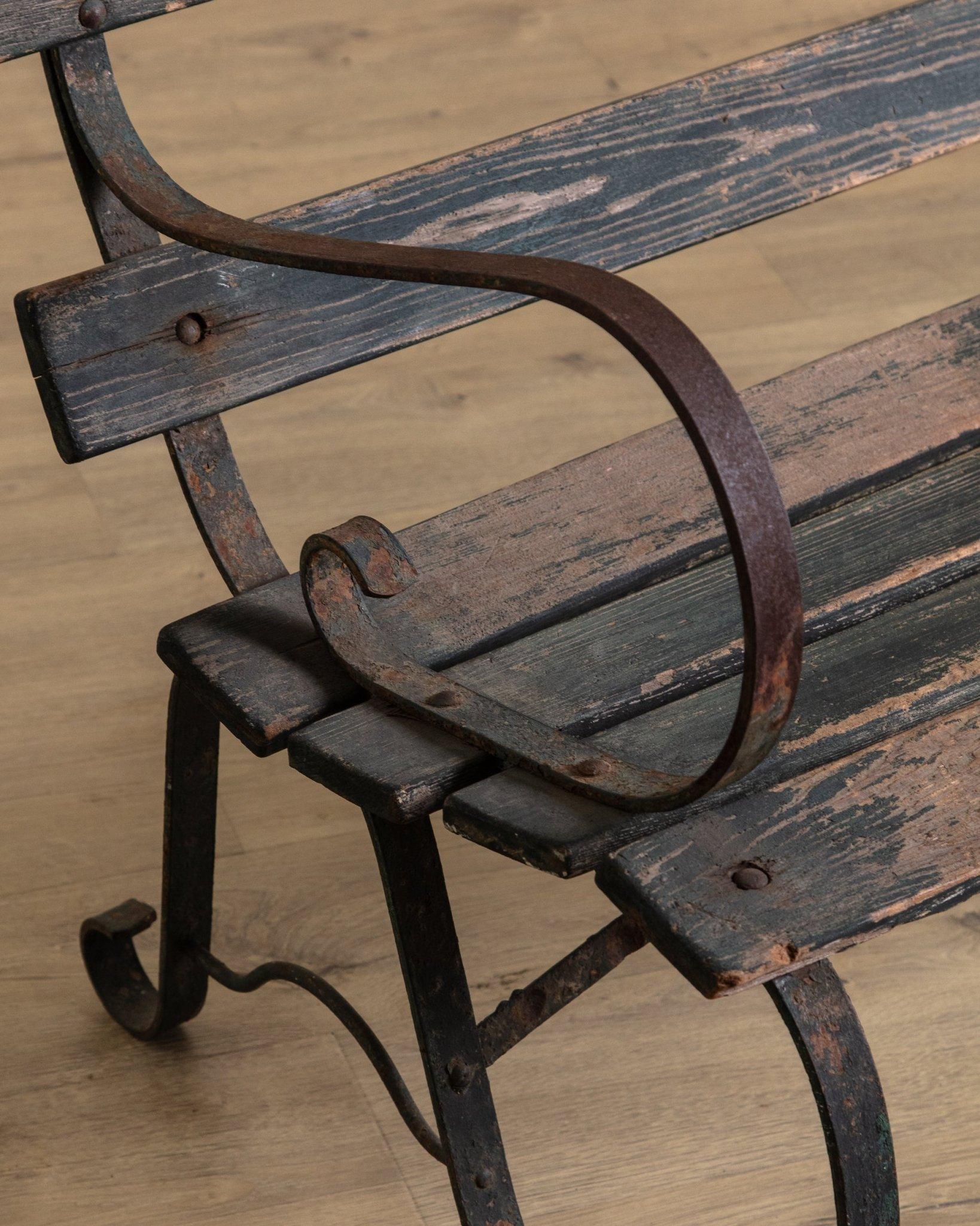 Parkbank aus Eisen und Holz mit Latten, 1920er Jahre im Angebot 2