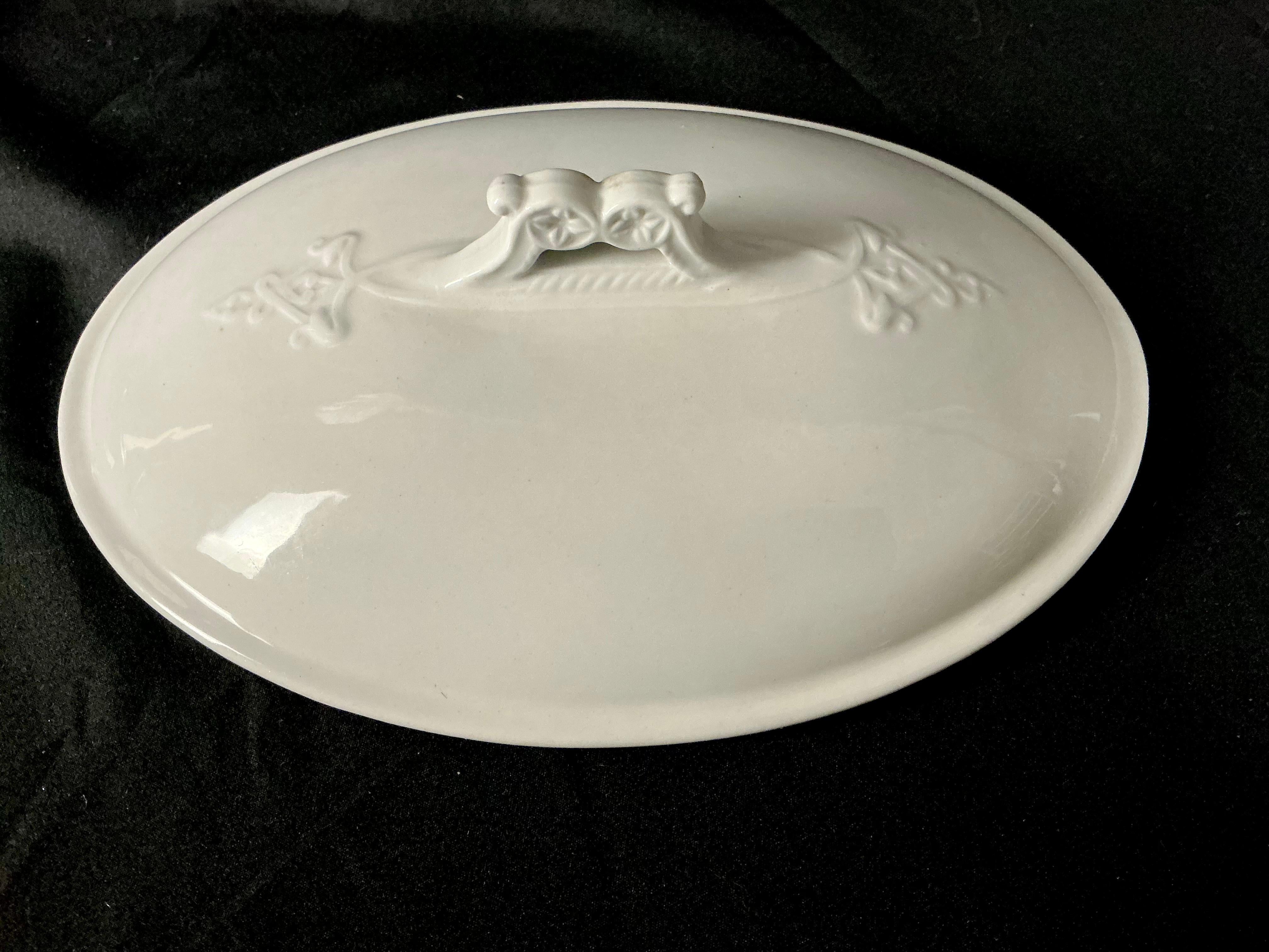 Gemüseterrine aus Eisenstein mit Deckel von T & R Boote, England im Angebot 1