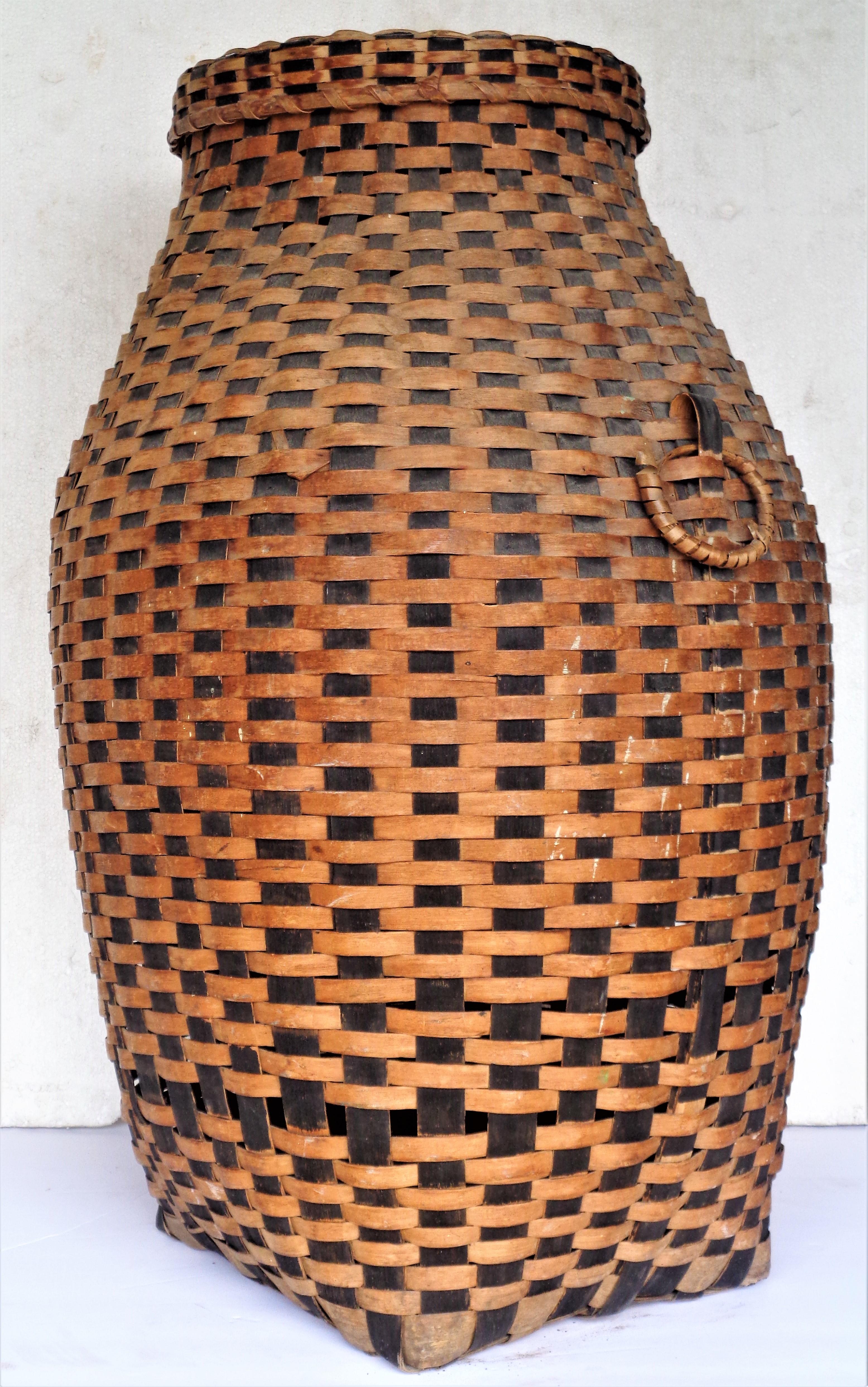 American Iroquois Storage Basket, Circa 1900 For Sale