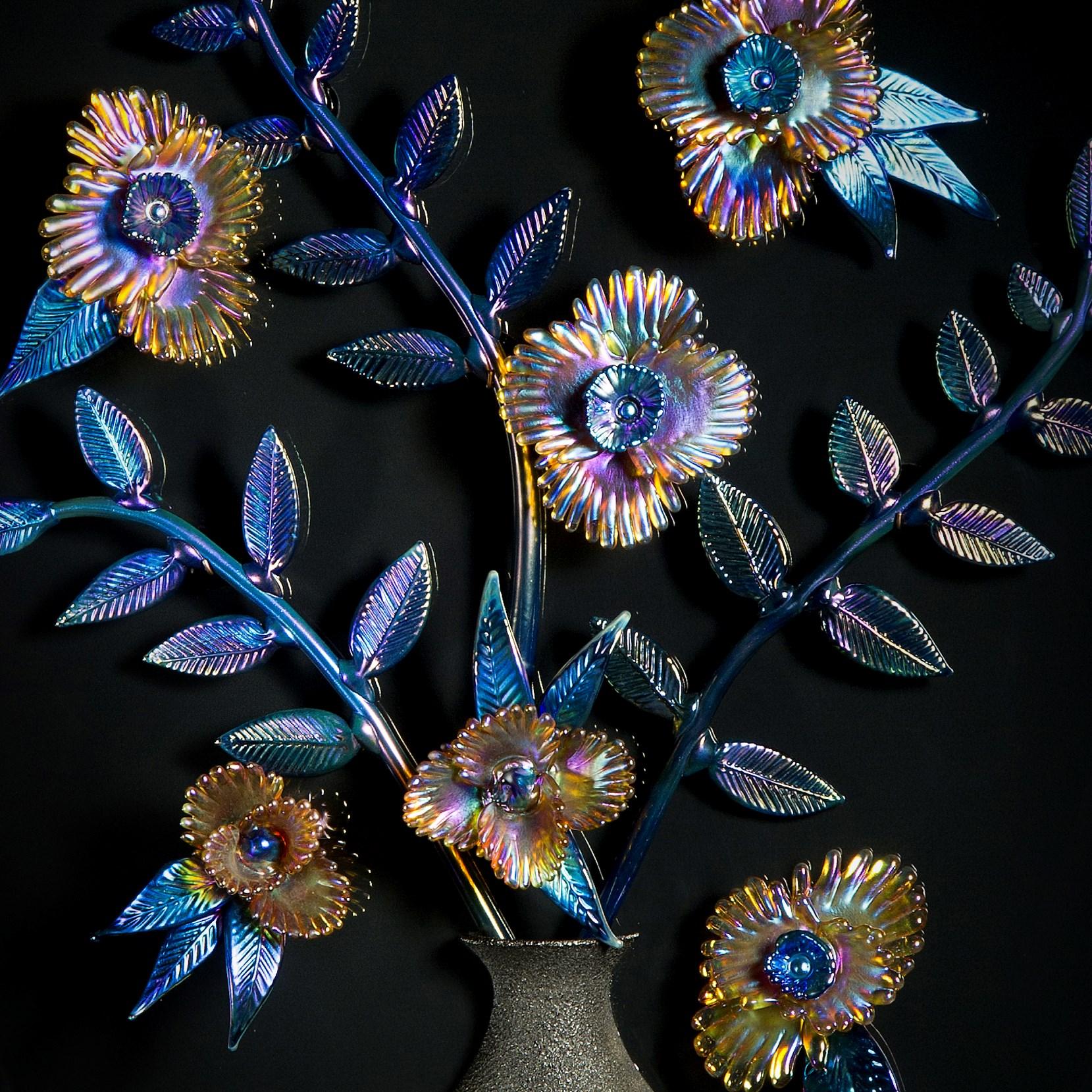Organico moderno Irradiant Bloom III, opera d'arte a parete del vincitore di Blown Away II Elliot Walker in vendita