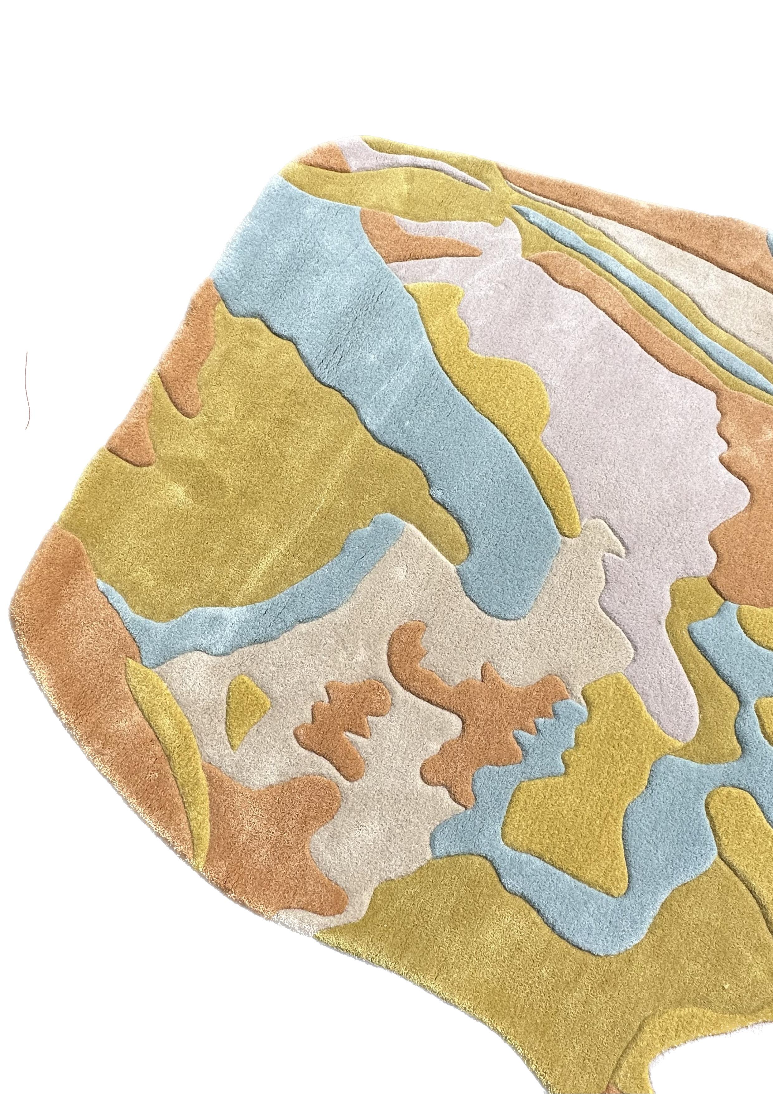 Unregelmäßiger abstrakter, organischer, handgetufteter Wollteppich in Pastellfarben von RAG Home (Handgeschnitzt) im Angebot