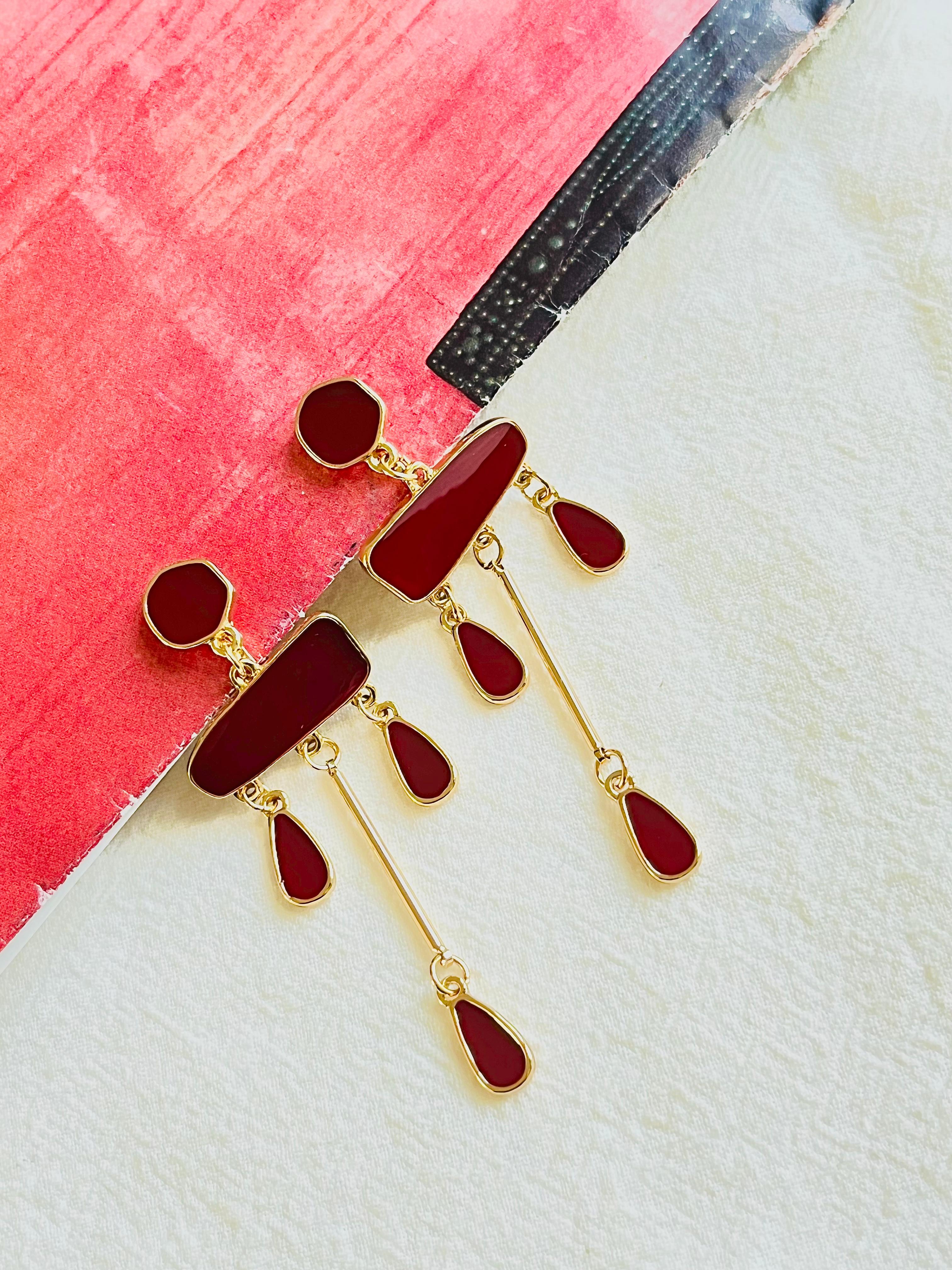 Art Deco Irregular Burgundy Red Enamel Chandelier Tassel Water Drop Gold Clip Earrings For Sale