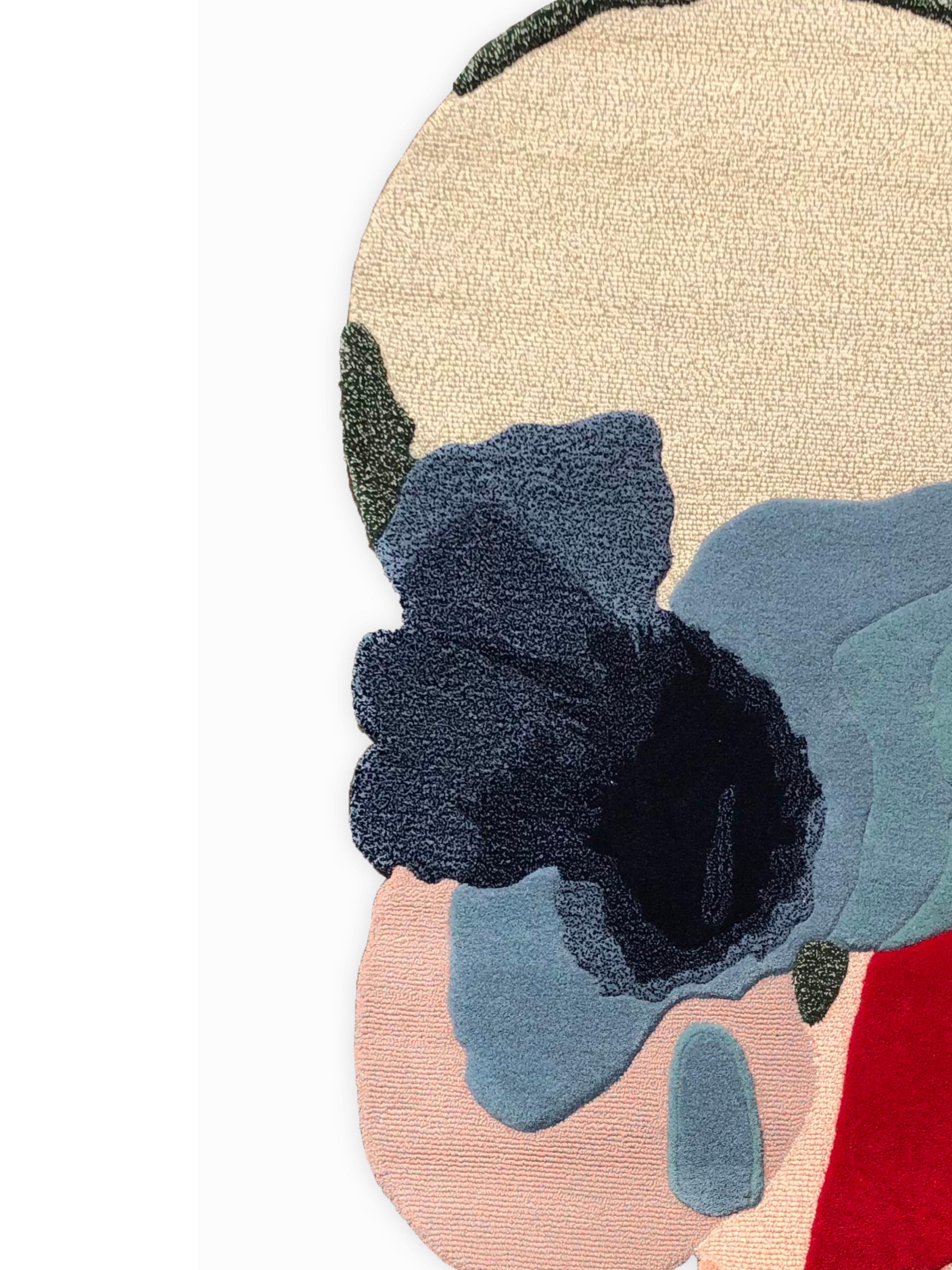 Unregelmäßiger Contemporary-Teppich in Rot, Rosa und Blau 'Winter Rose' von Rag Home (Handgeschnitzt) im Angebot