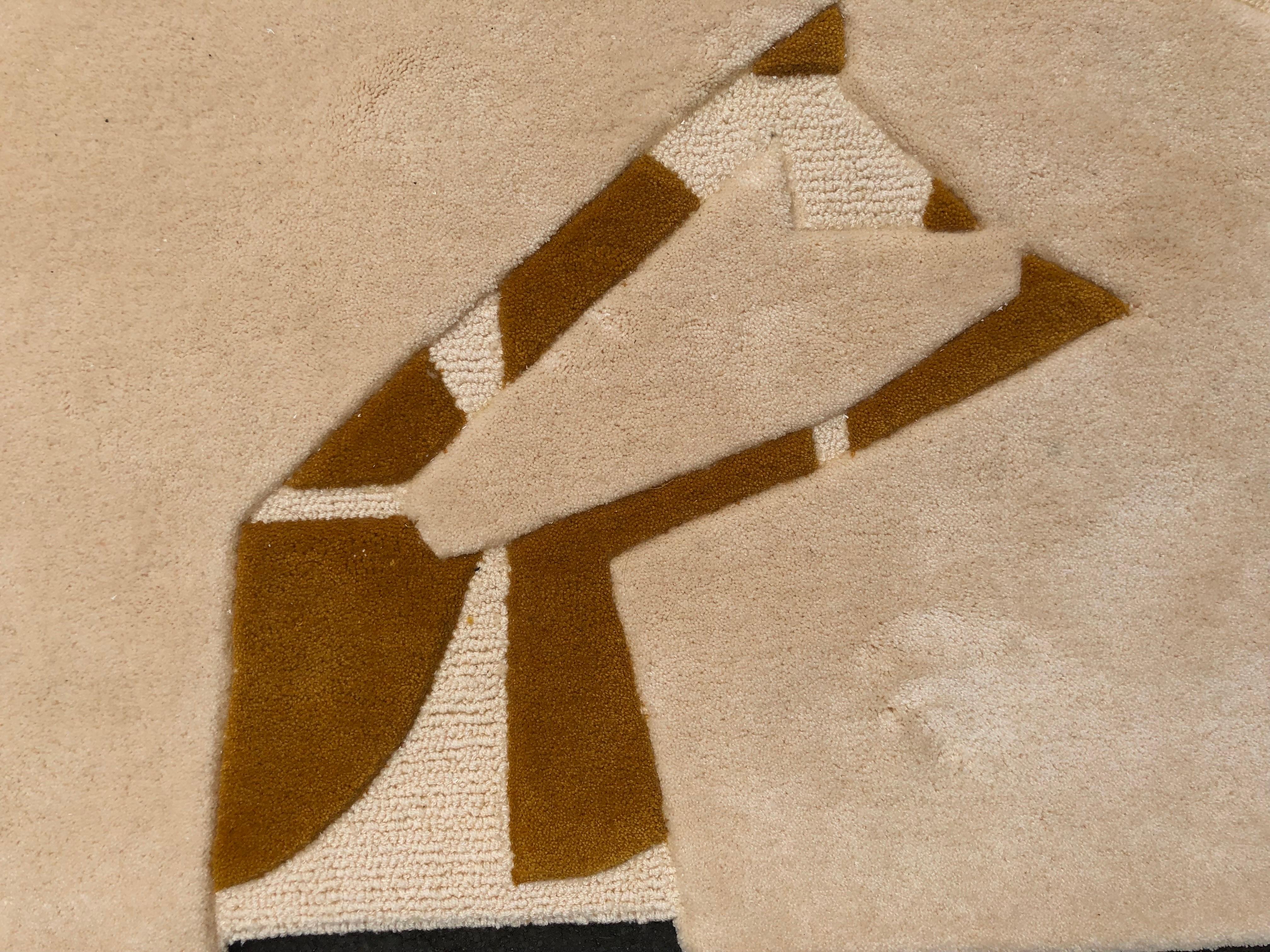 Unregelmäßige Form mit zeitgenössischem Stil in Beige- und Gelbgold-Teppich (Asiatisch) im Angebot