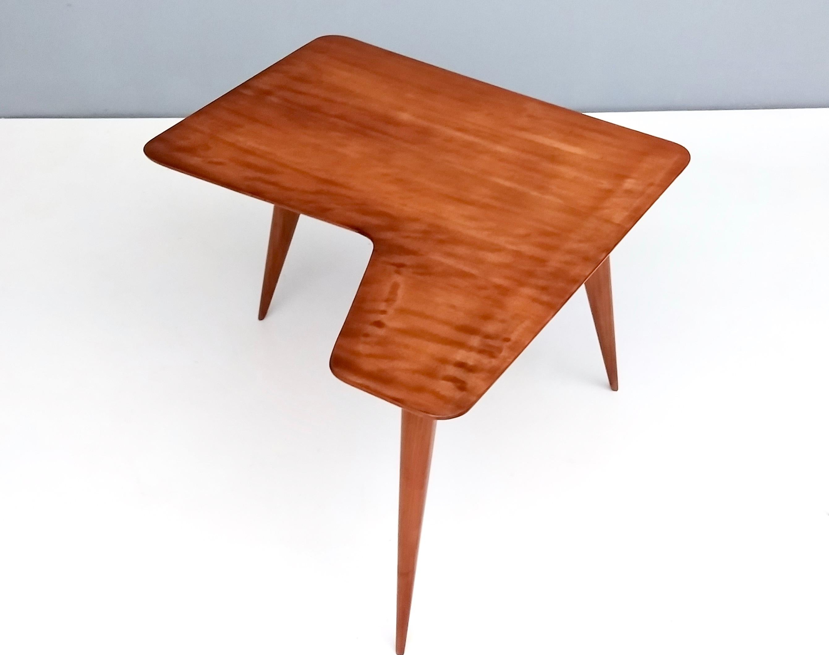 Mid-Century Modern Vintage Irregular Shaped Wood Veneer Coffee Table Ascribable to Gio Ponti, Italy For Sale