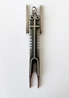 Irvin and Bonnie Burkee American Modernist Sterling Silver Kinetic Pendant