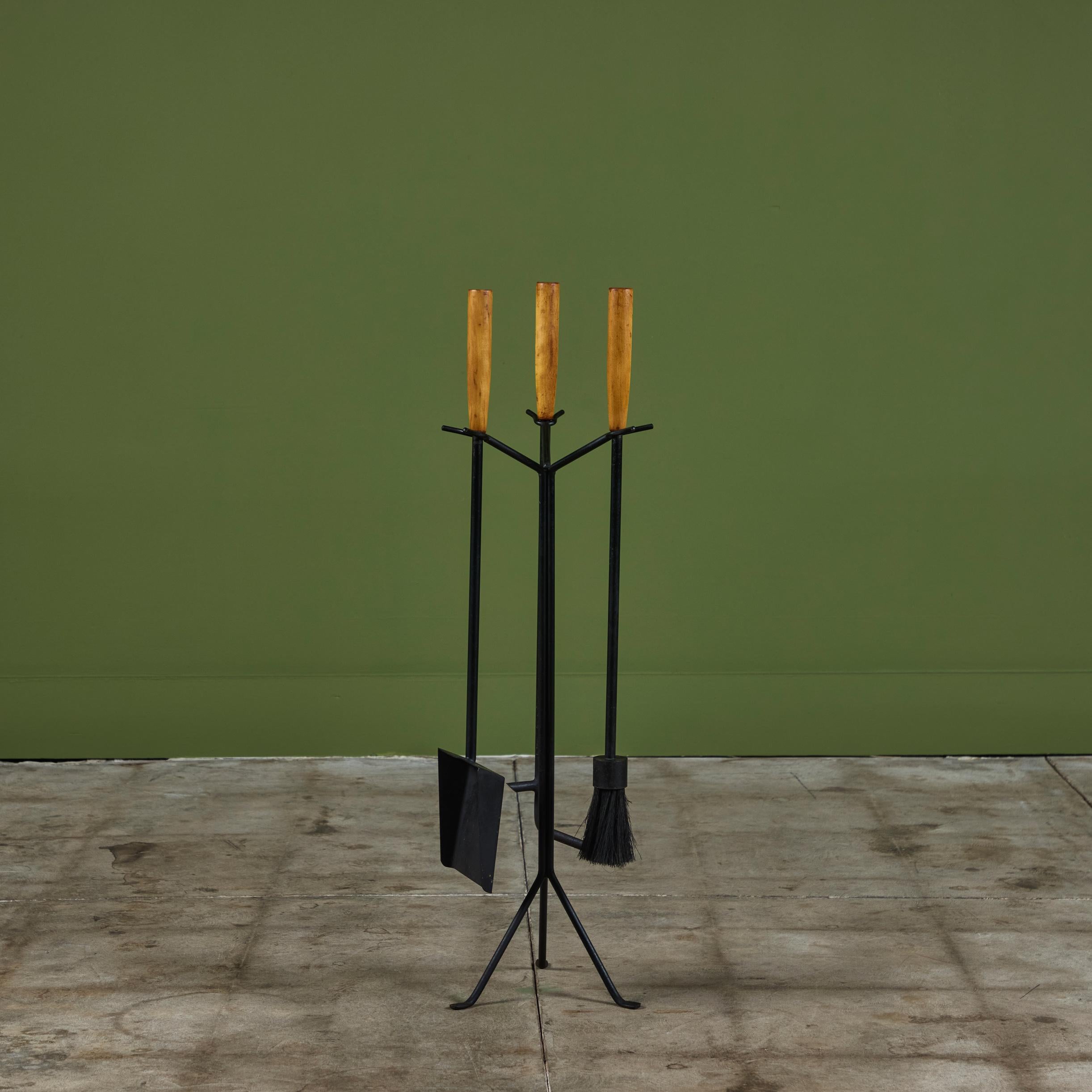 Ensemble d'outils de cheminée Irving Harper de George Nelson Associates pour Howard Miller Bon état - En vente à Los Angeles, CA