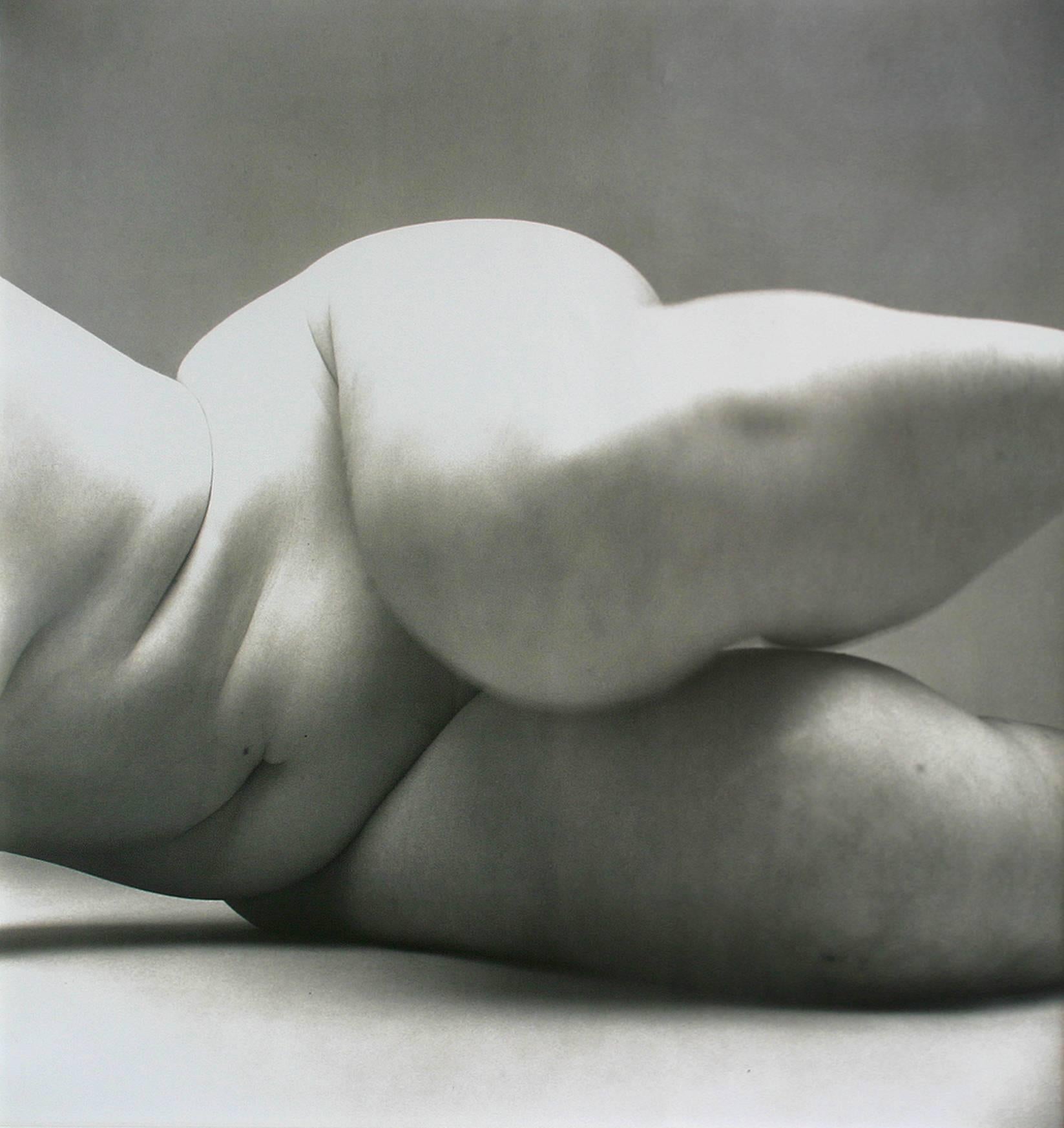 Irving Penn Figurative Photograph – Nude No. 57, 1949–1950 