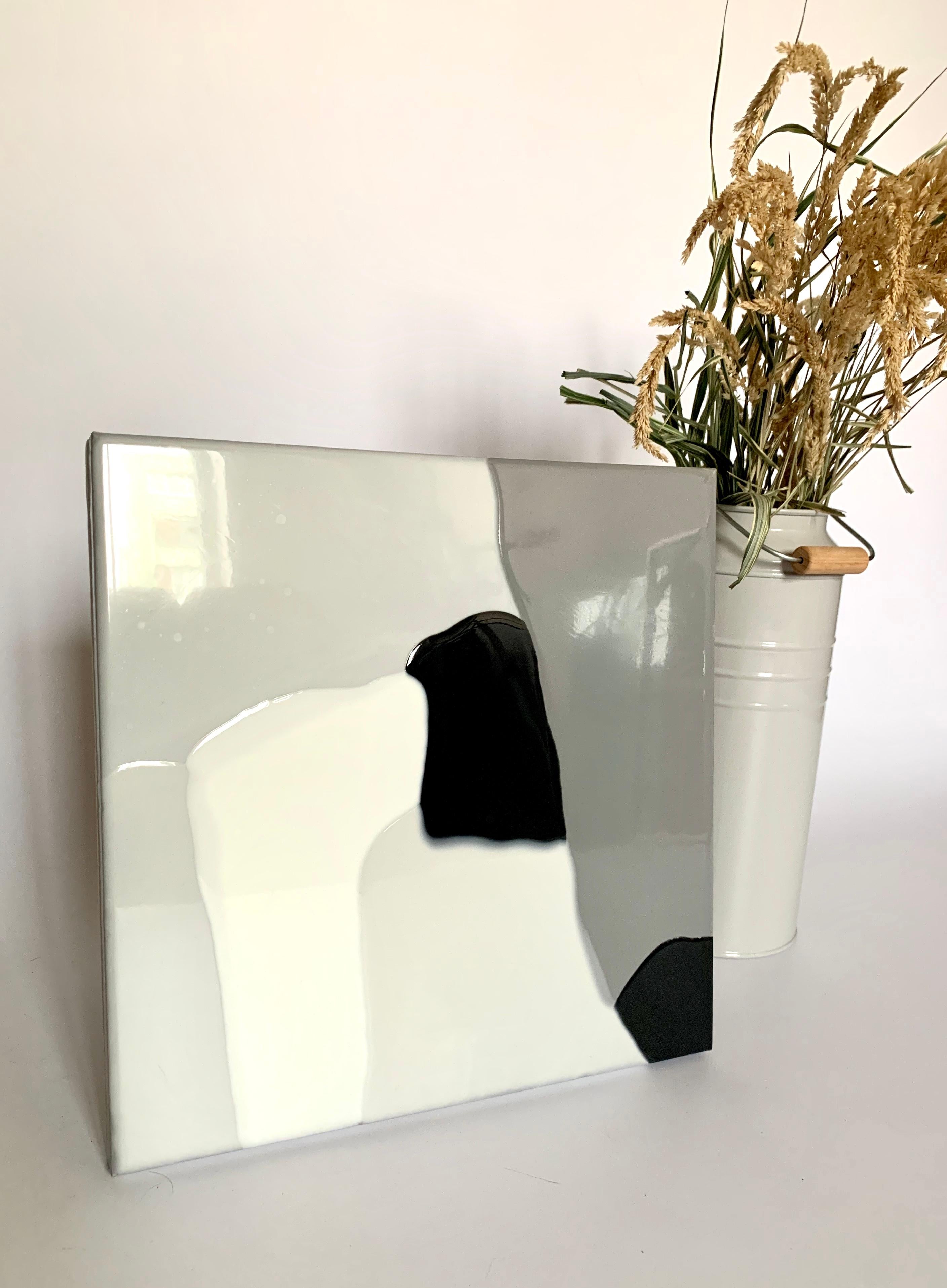 GIRL IN BATH Glossy Minimalistic Black and White Abstract Polyurethane Resin Pai 3