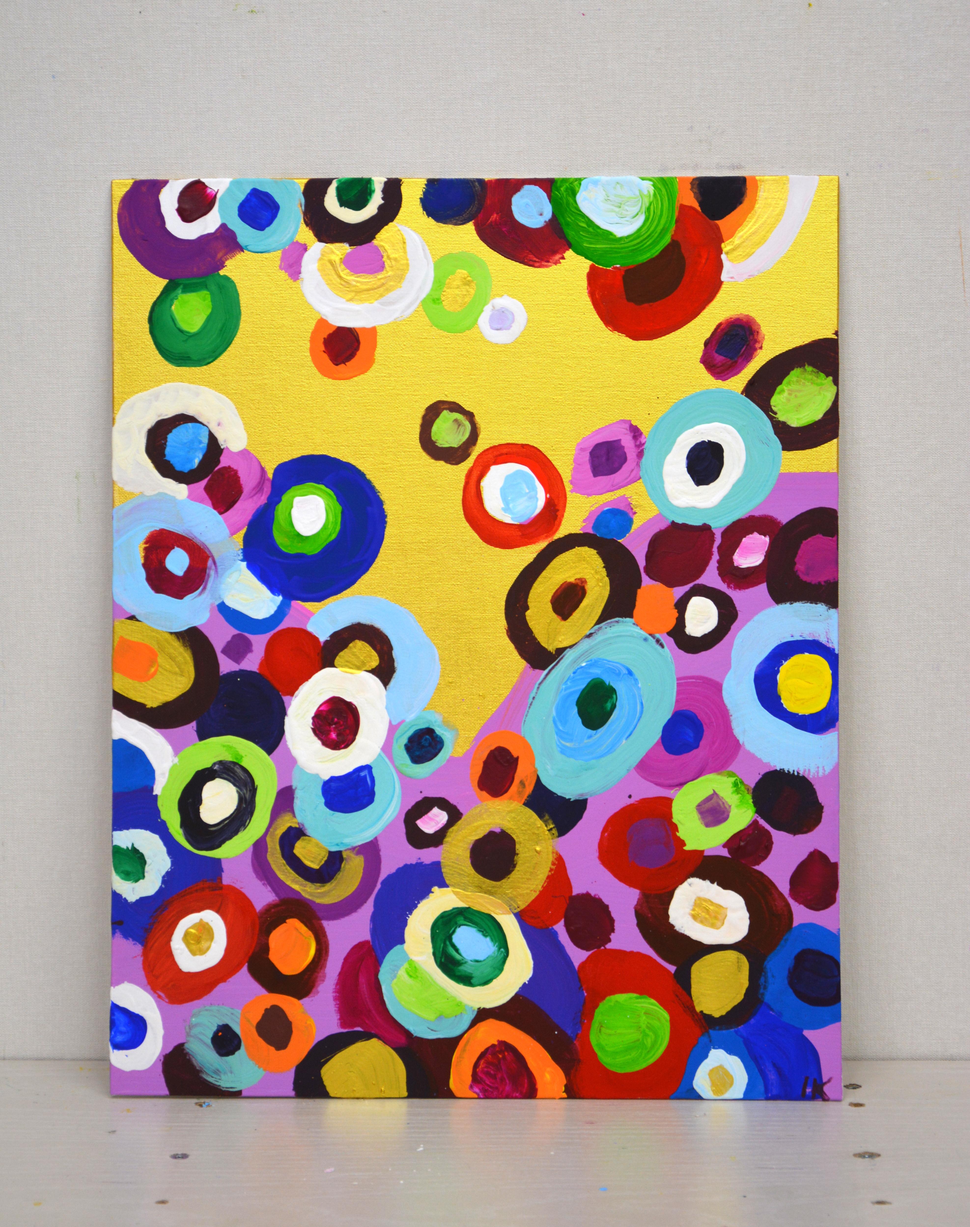 Circles on gold 2. - Painting by Iryna Kastsova