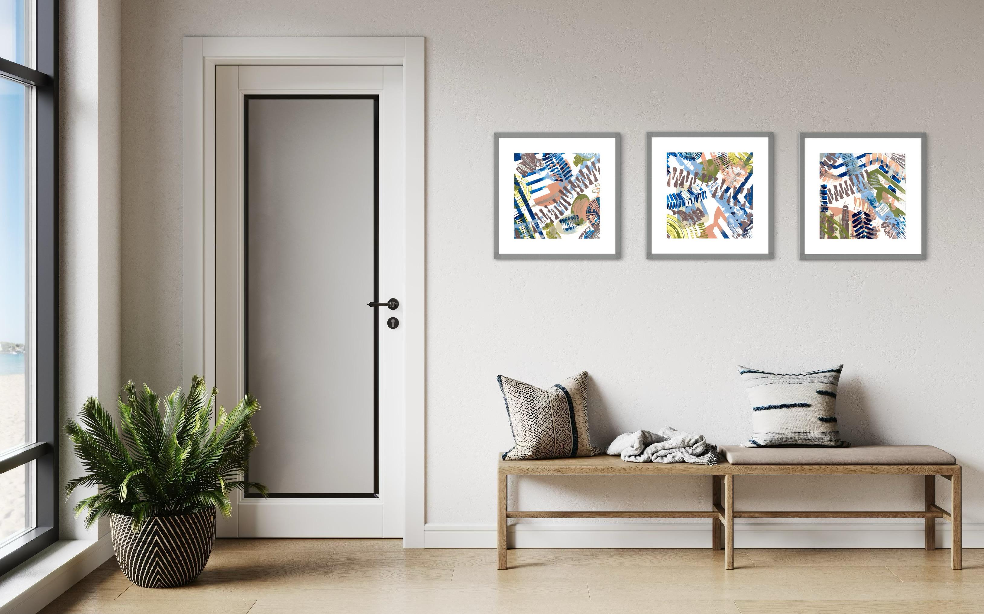 Movement continues, life continues, the city lives 1 von Triptychon im Angebot 9