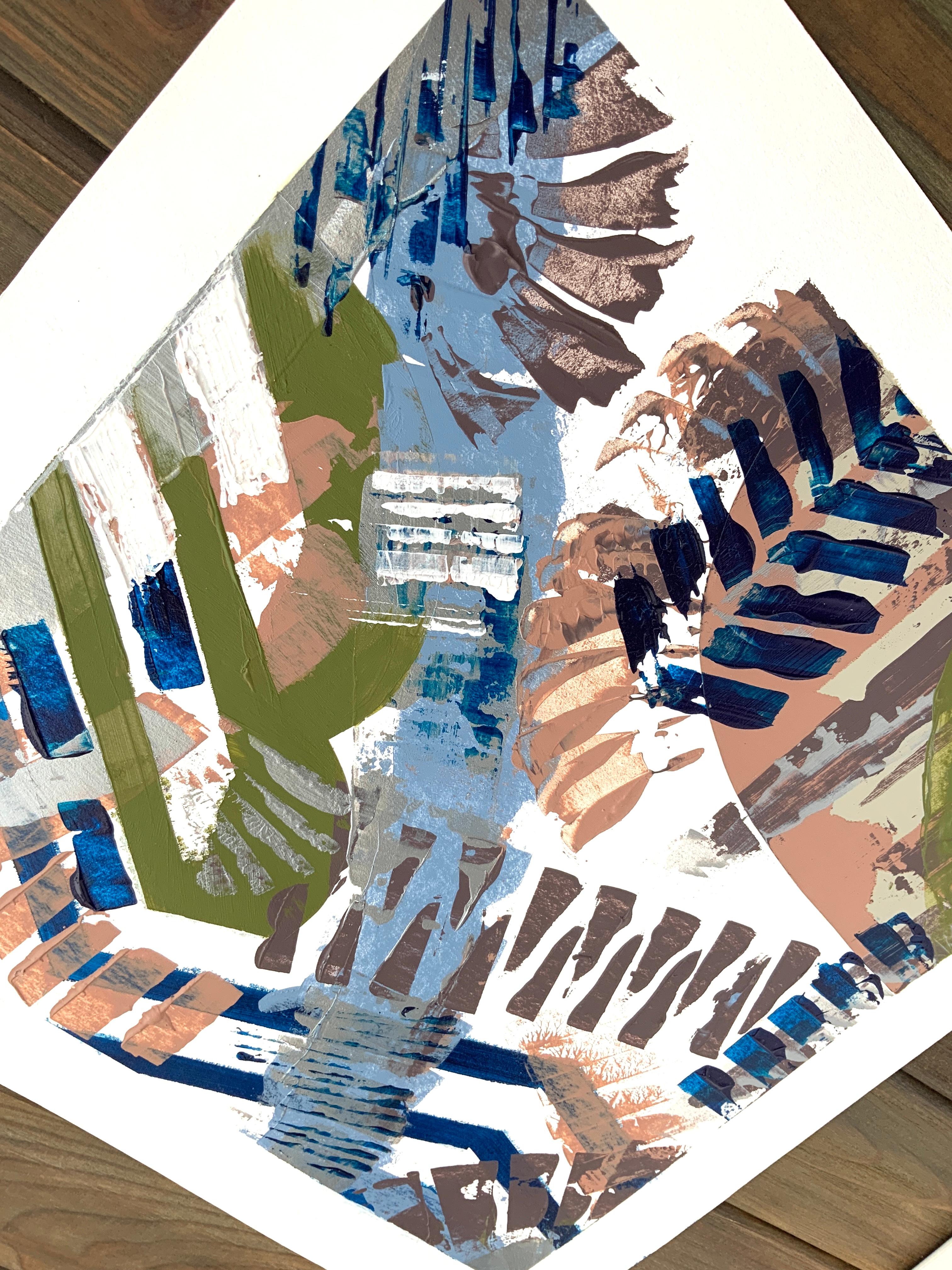 Movement continues, life continues, the city lives 1 von Triptychon im Angebot 4